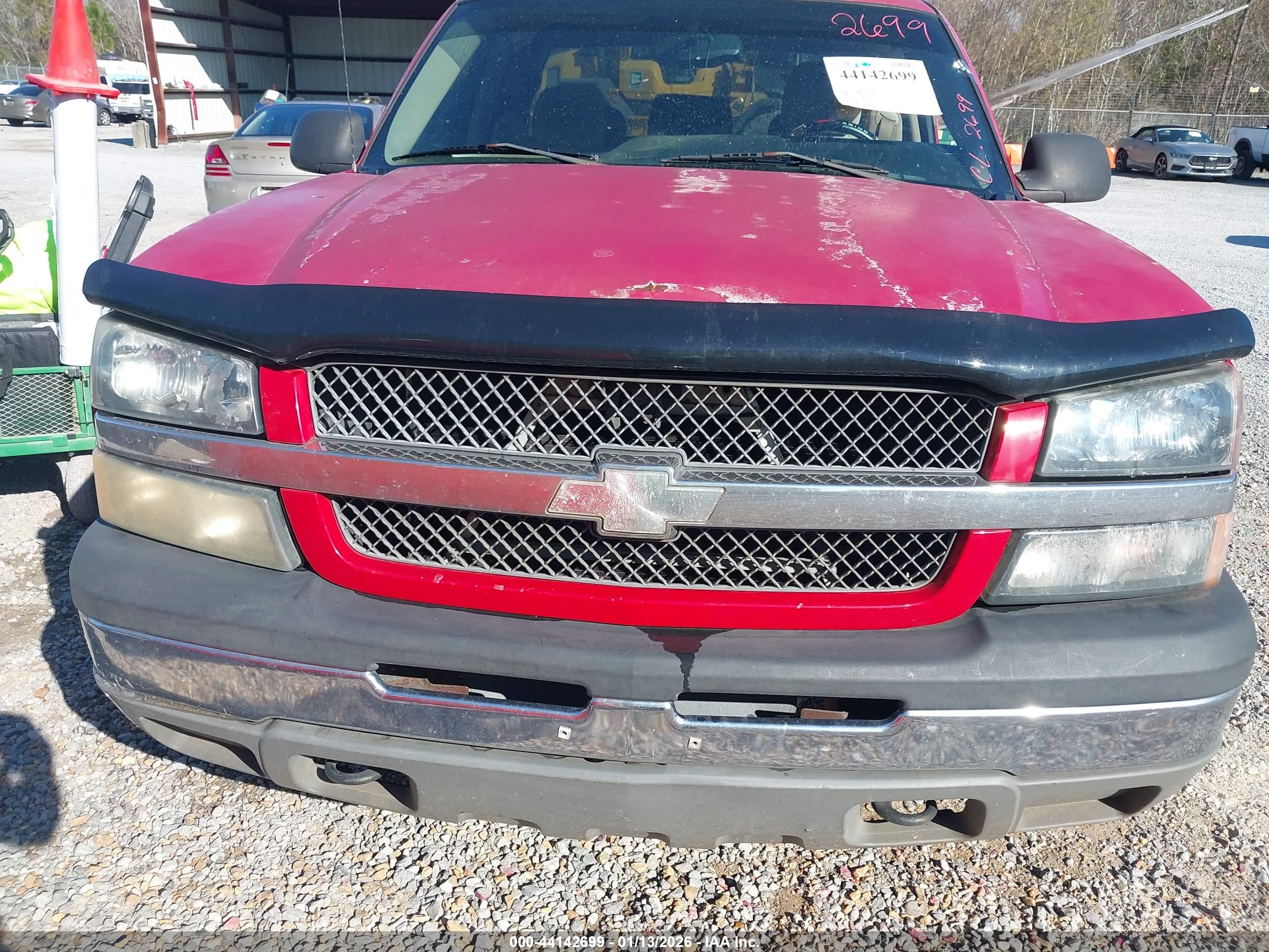 CHEVROLET SILVERADO image 6