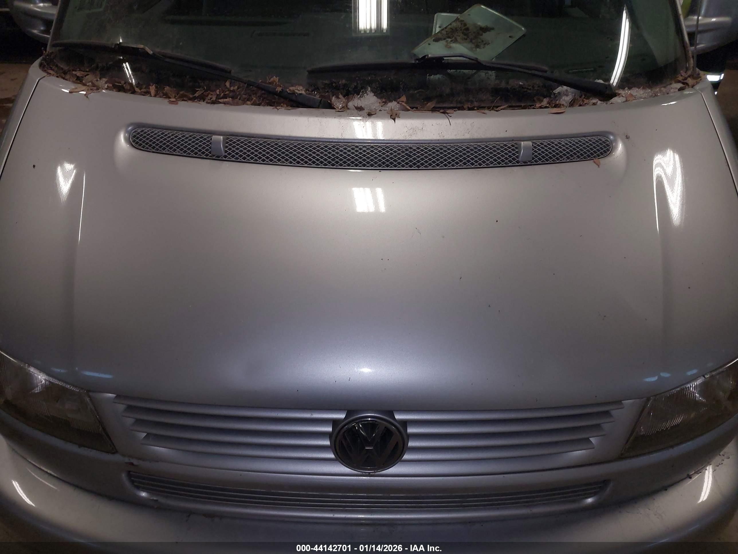 VOLKSWAGEN EUROVAN image 10
