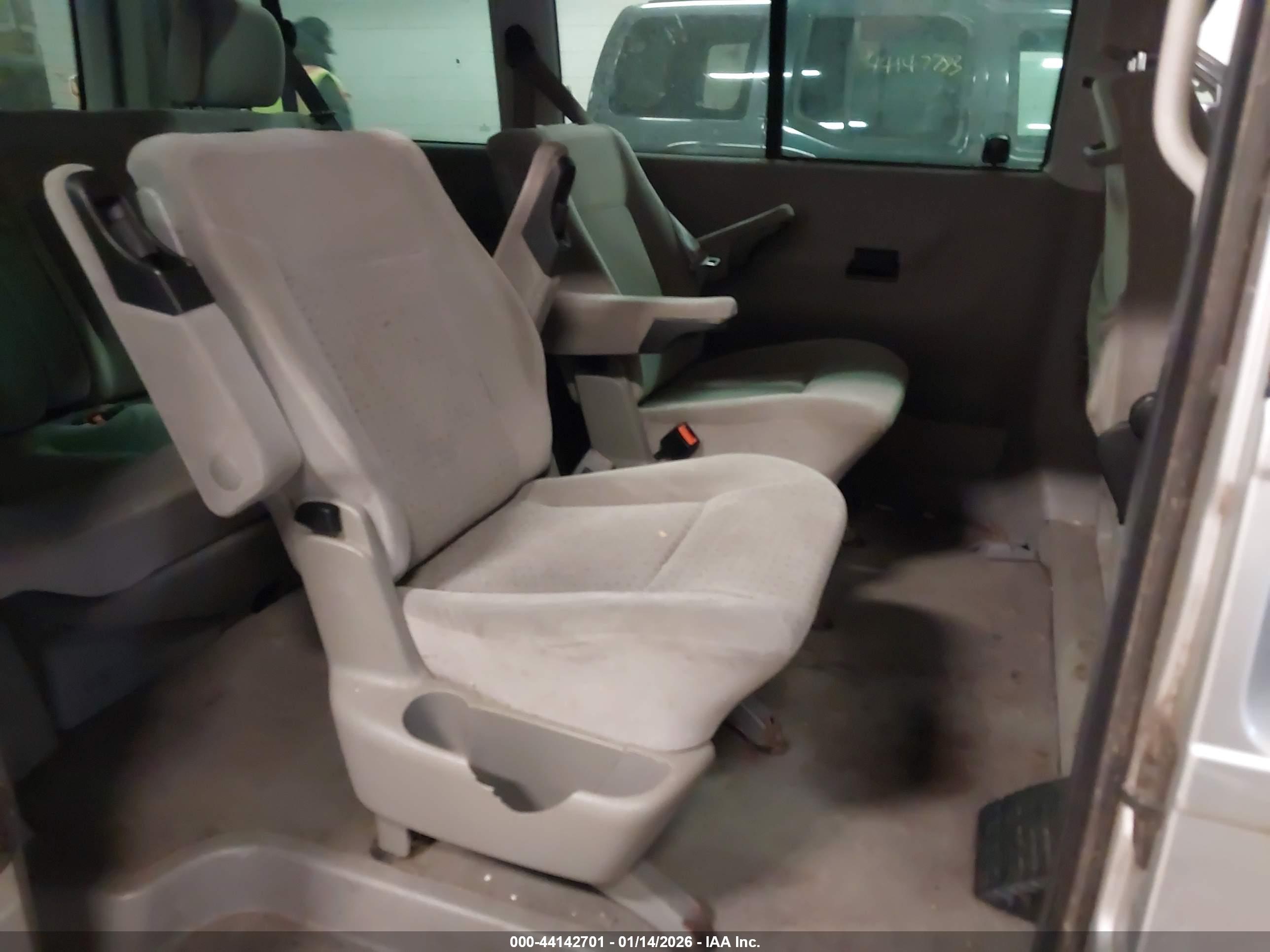 VOLKSWAGEN EUROVAN image 8