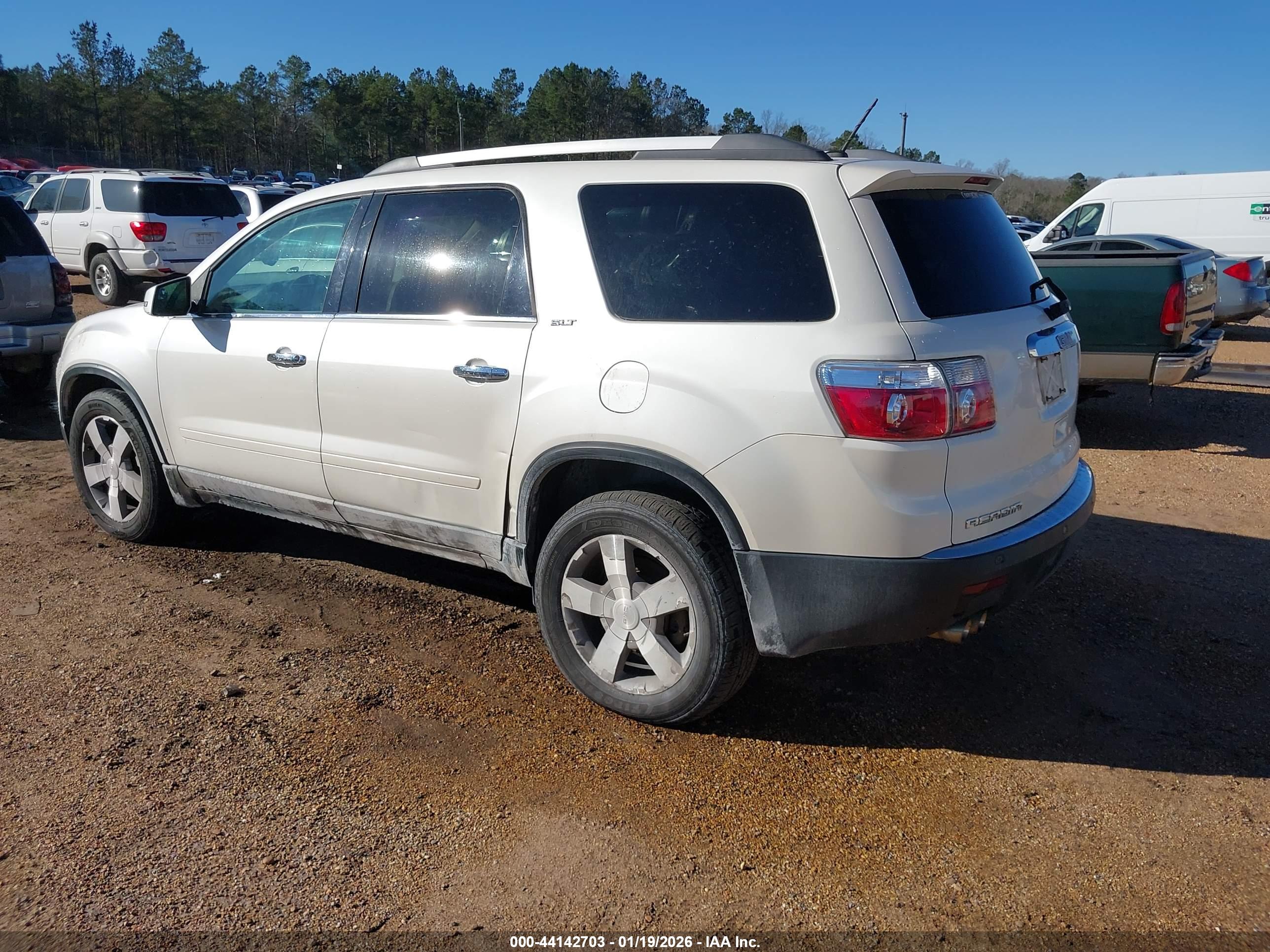 GMC ACADIA image 3
