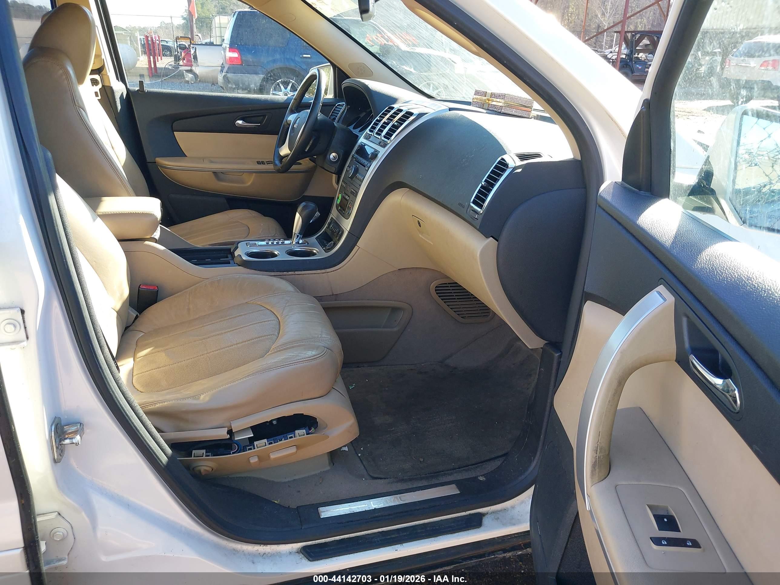 GMC ACADIA image 5