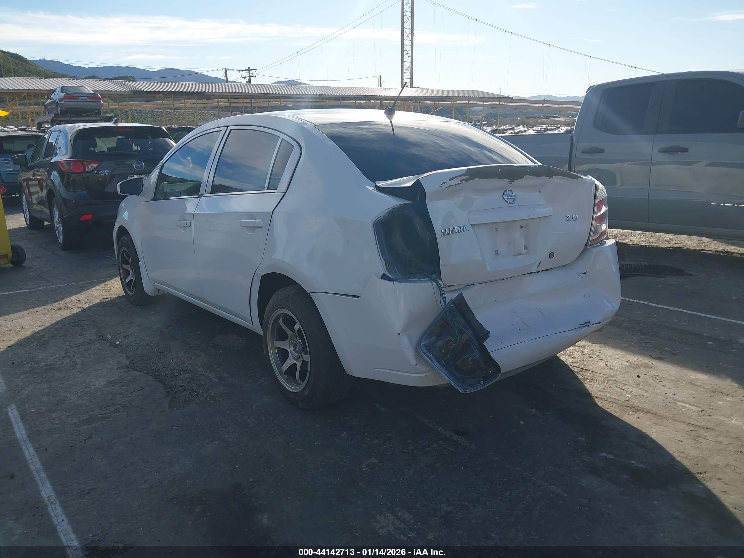 NISSAN SENTRA image 3