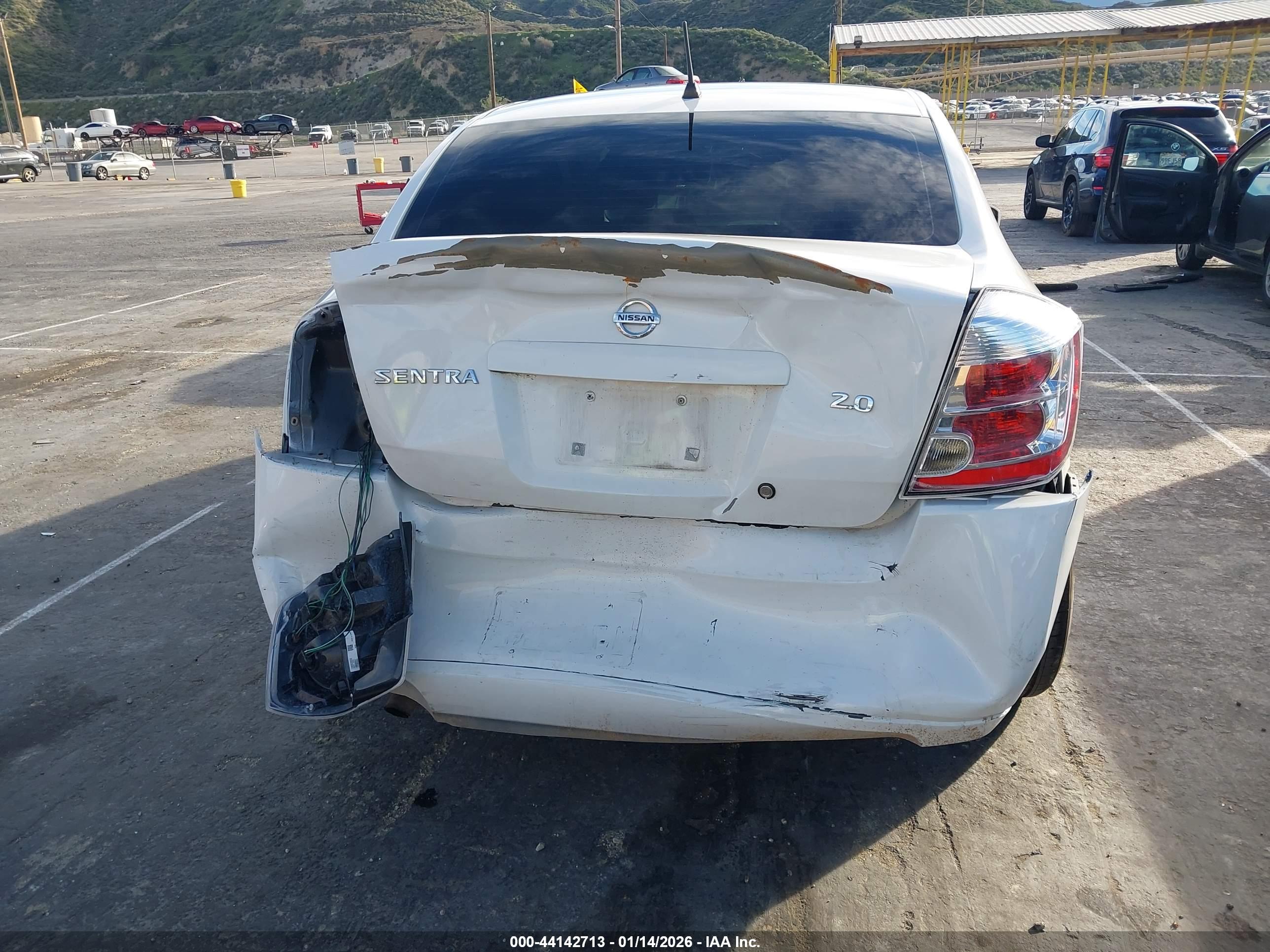 NISSAN SENTRA image 6