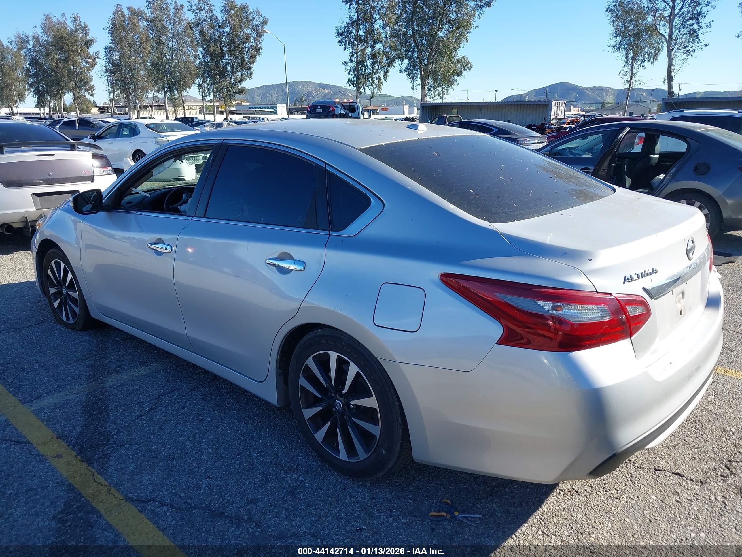 NISSAN ALTIMA image 3