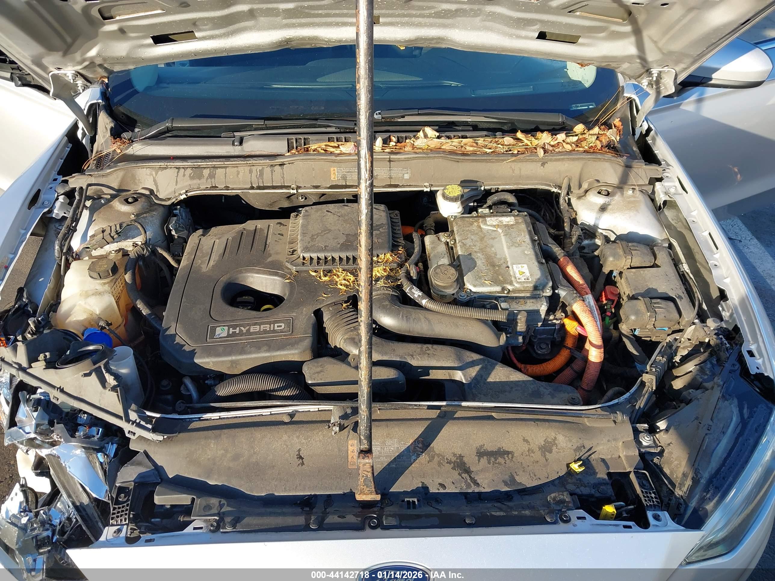 FORD FUSION image 10