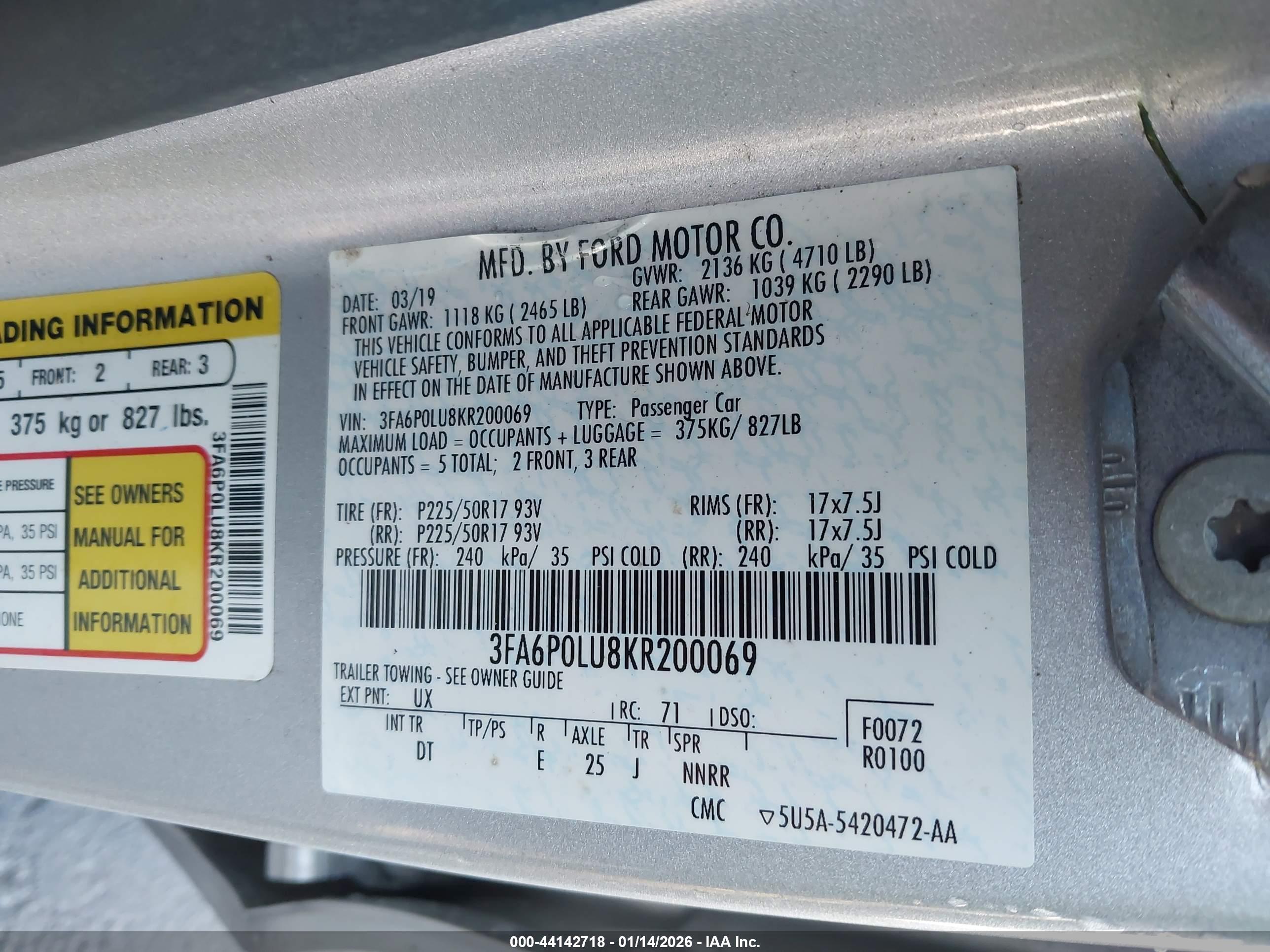 FORD FUSION image 9