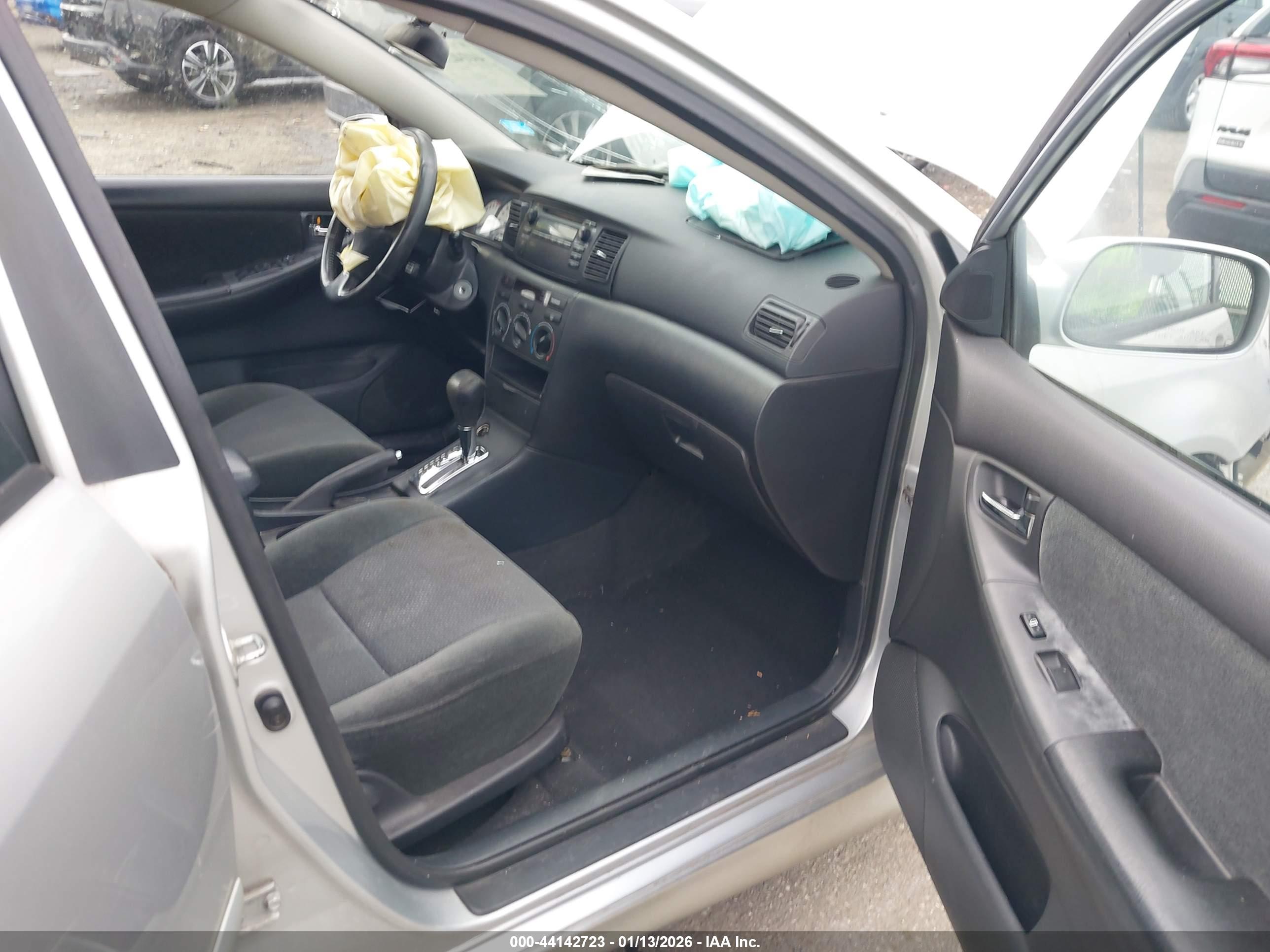 TOYOTA COROLLA image 5