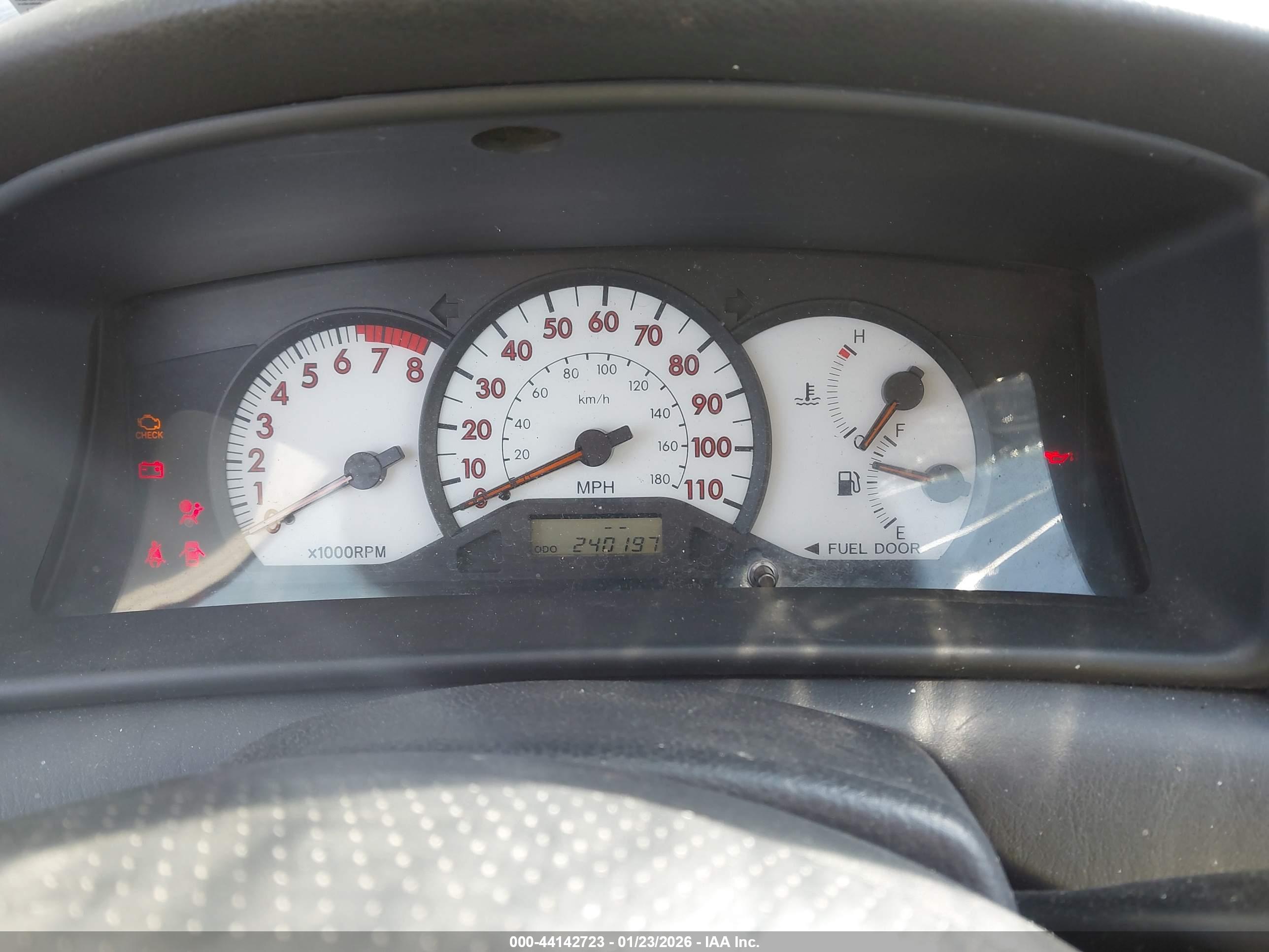 TOYOTA COROLLA image 7