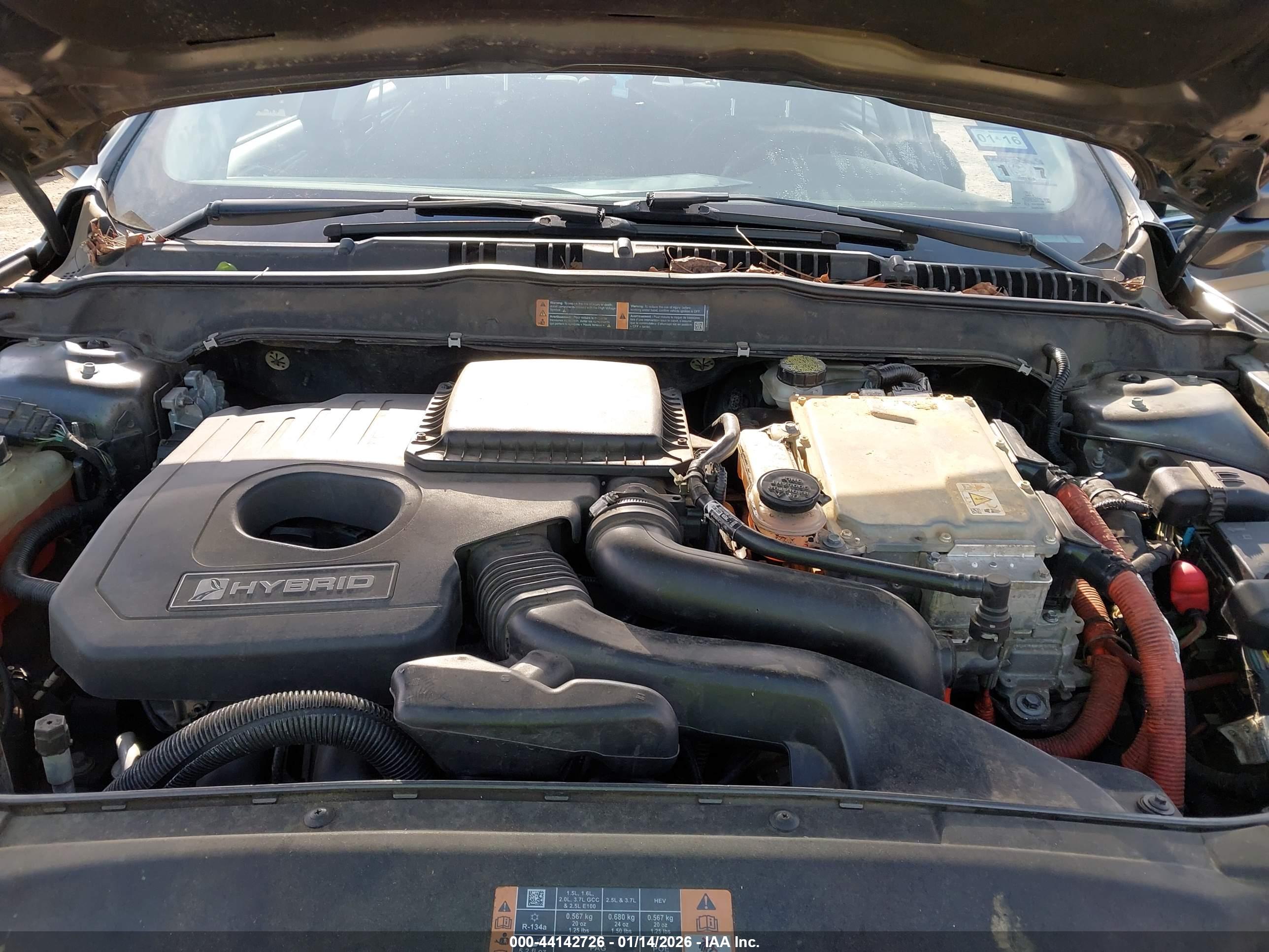 FORD FUSION image 10
