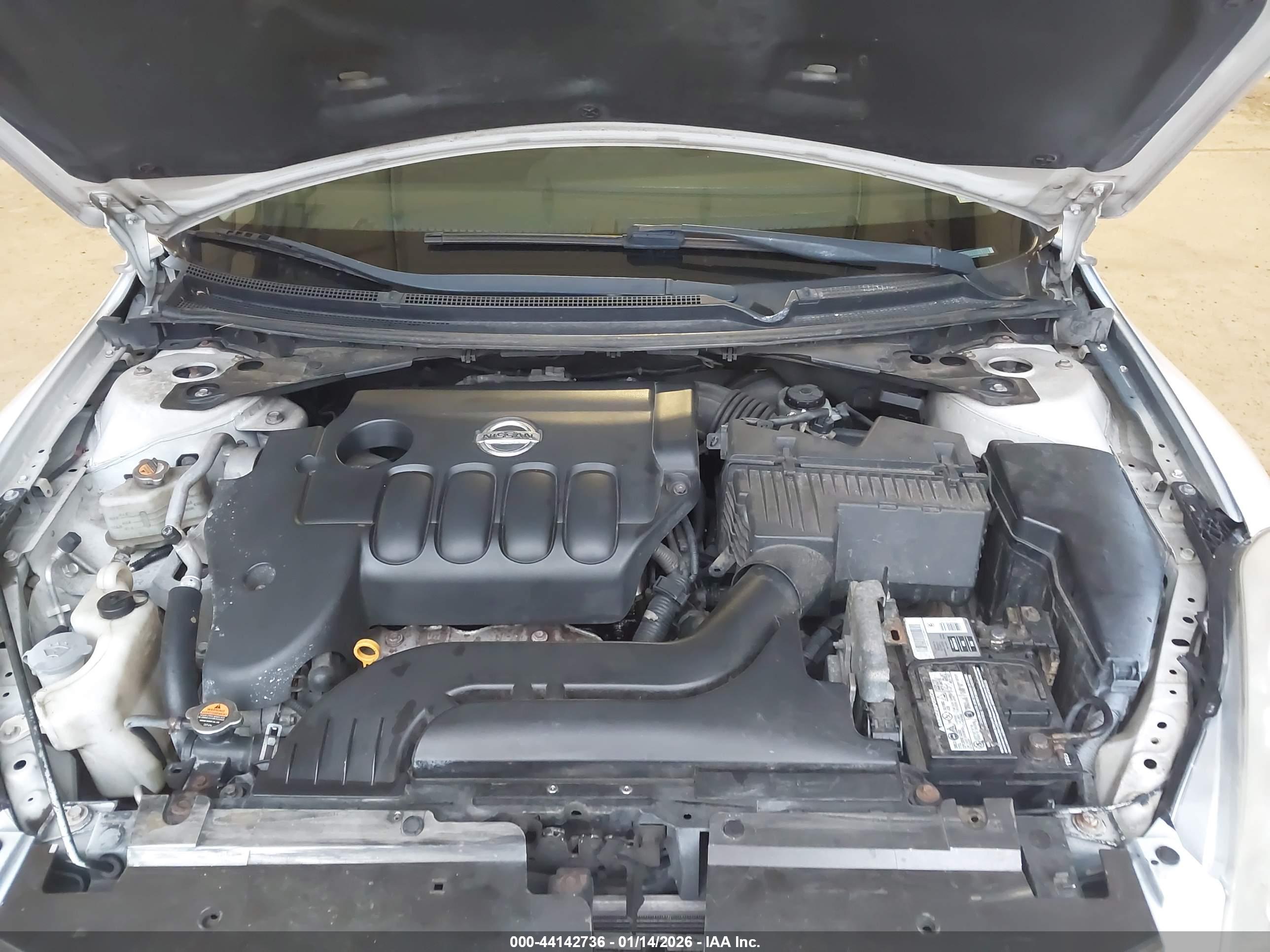 NISSAN ALTIMA image 10