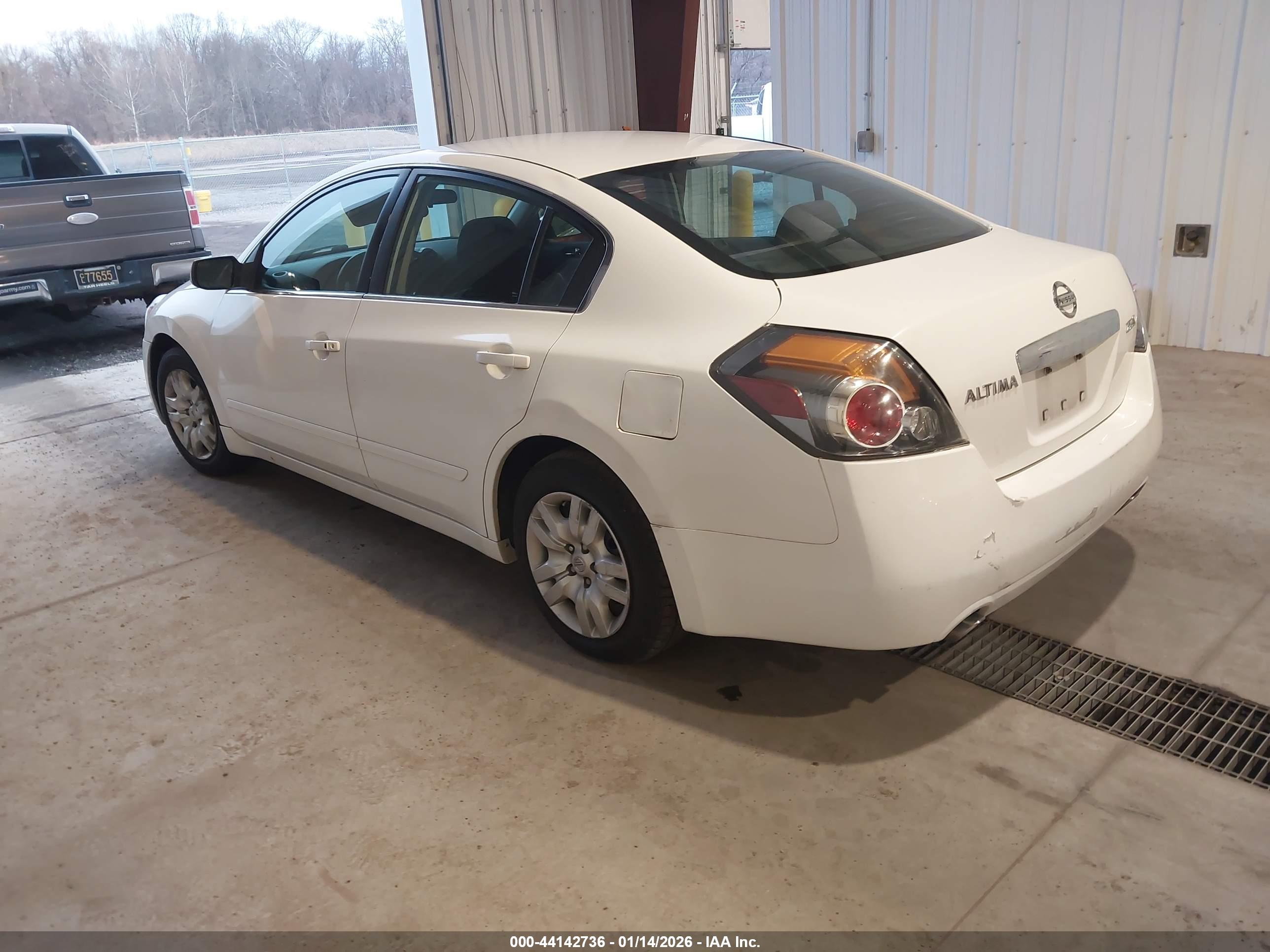 NISSAN ALTIMA image 3