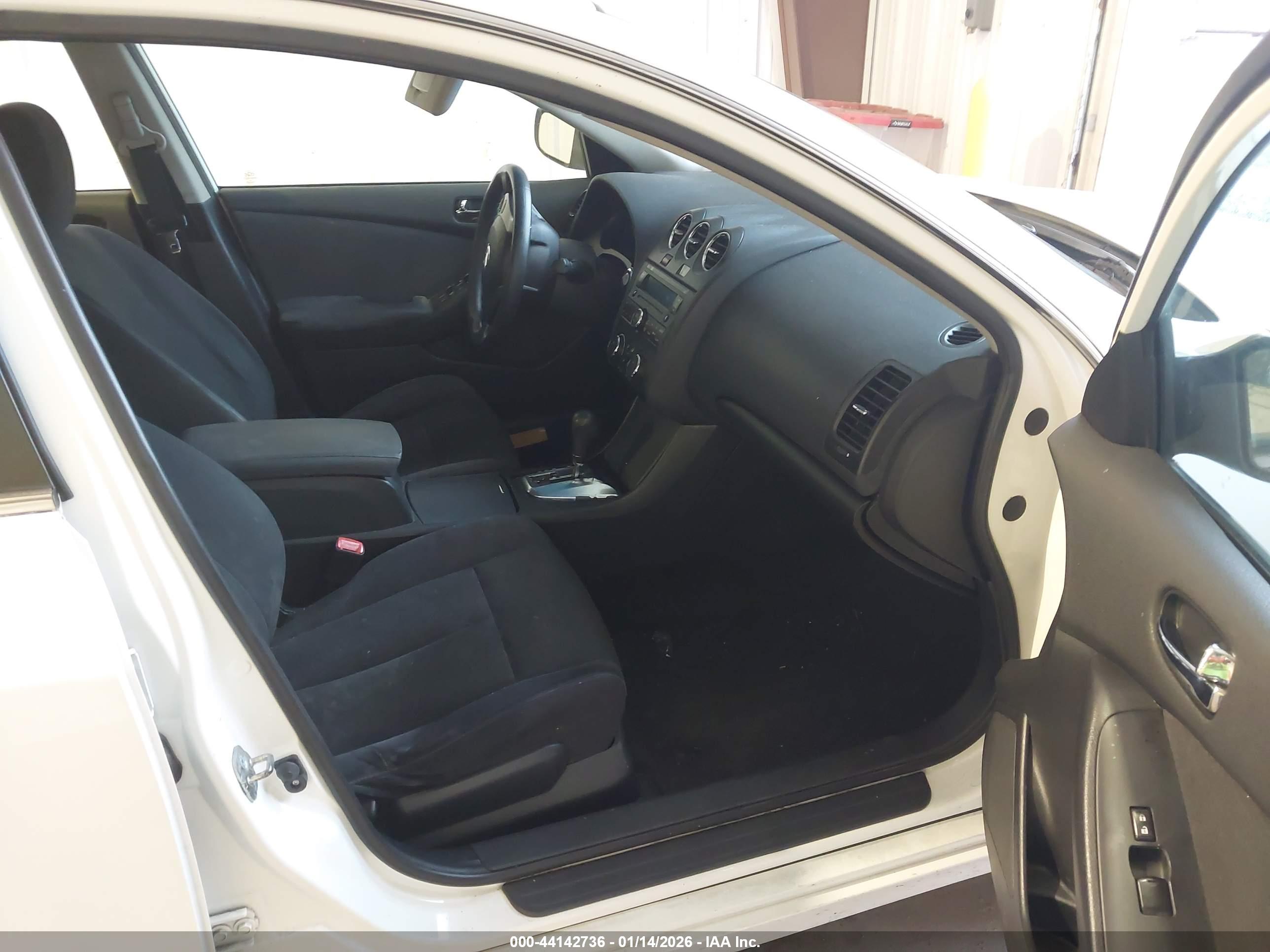 NISSAN ALTIMA image 5