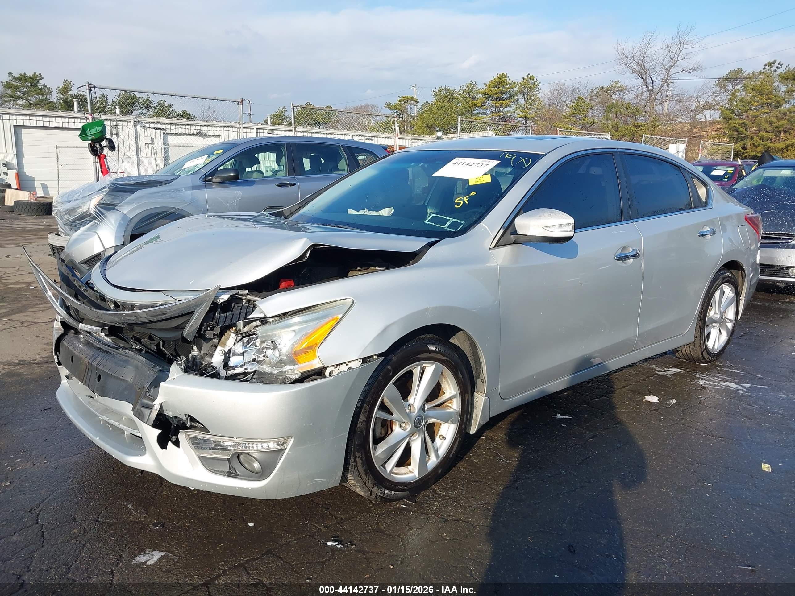 NISSAN ALTIMA image 2