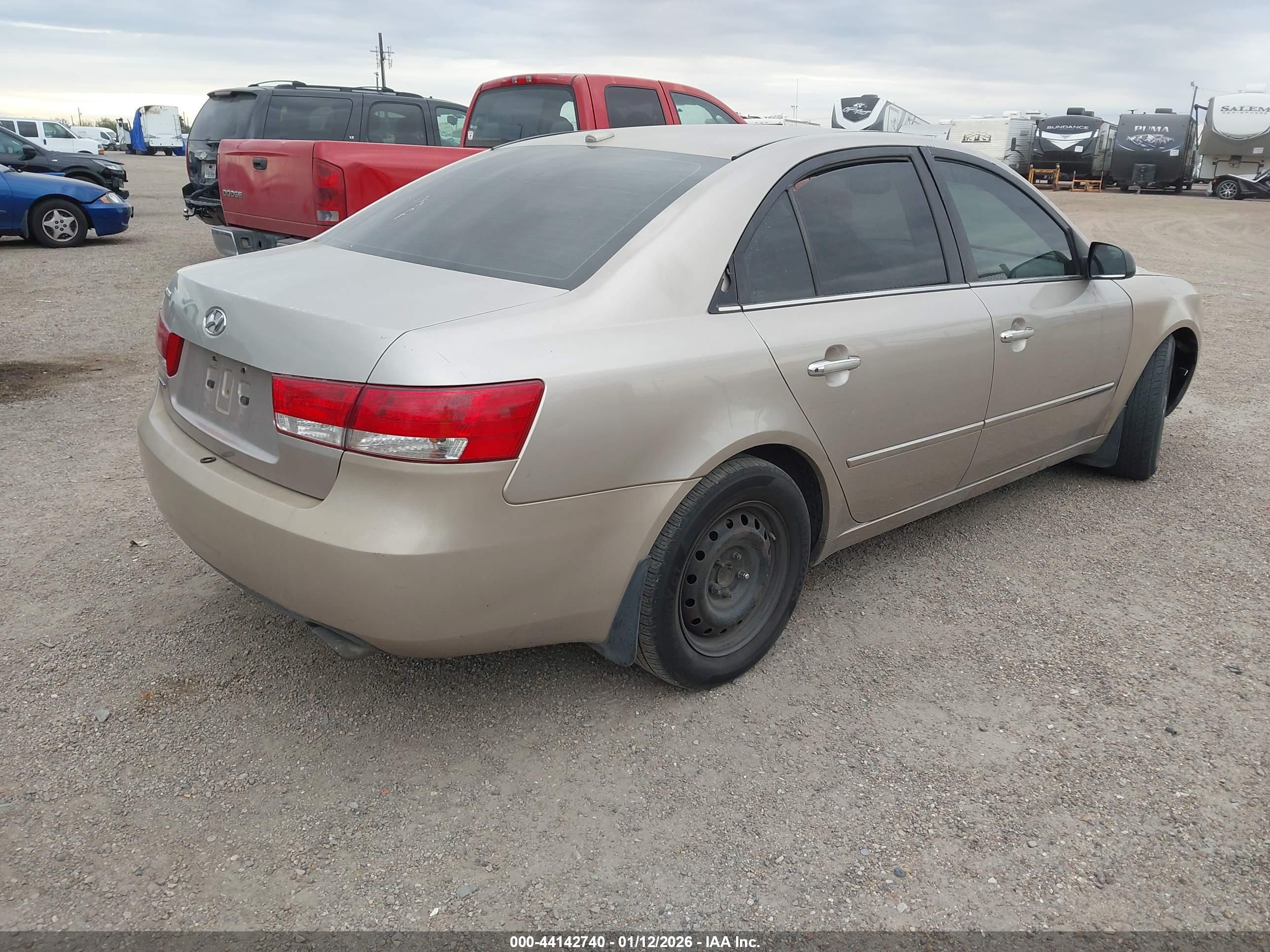 HYUNDAI SONATA image 4