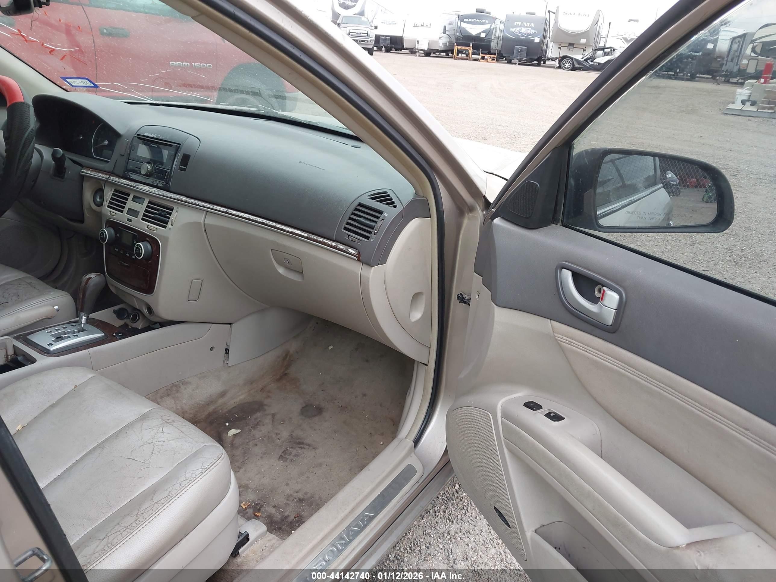 HYUNDAI SONATA image 5