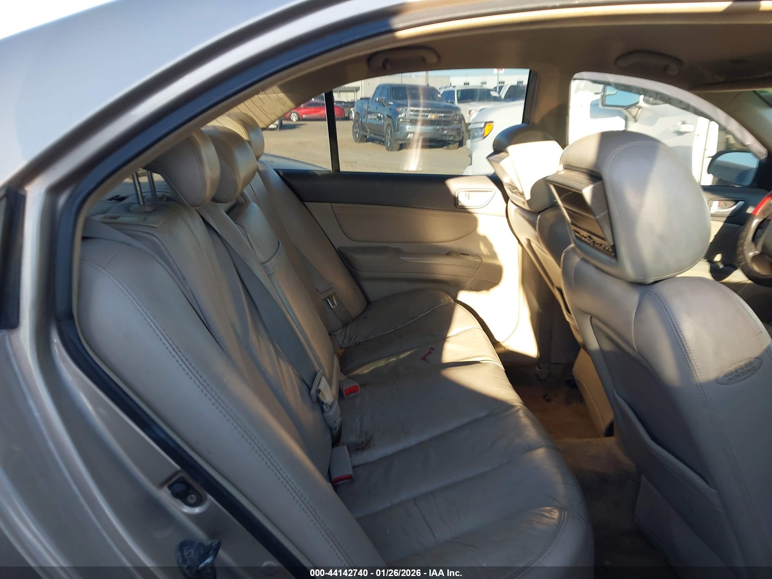 HYUNDAI SONATA image 8