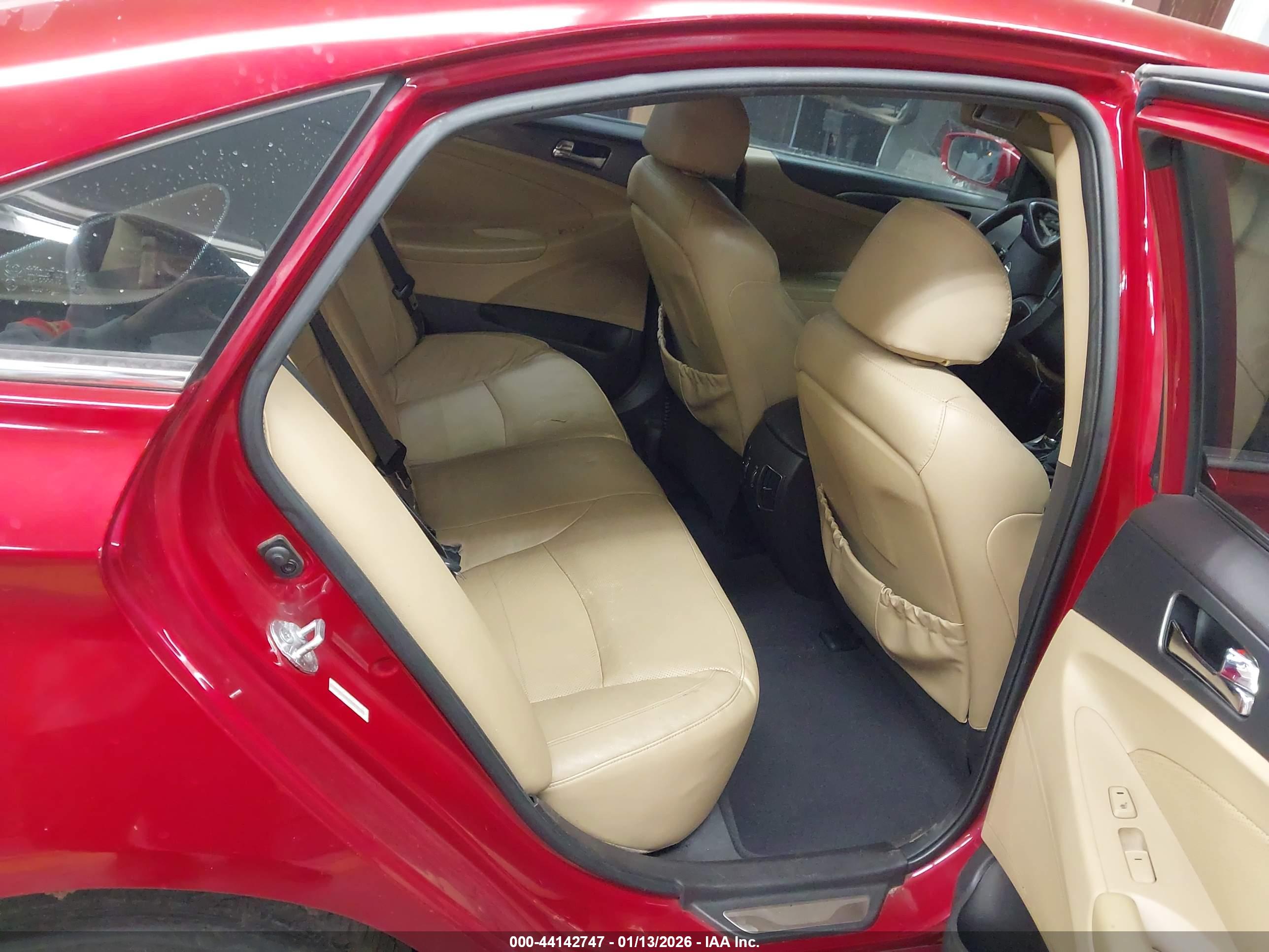 HYUNDAI SONATA image 8