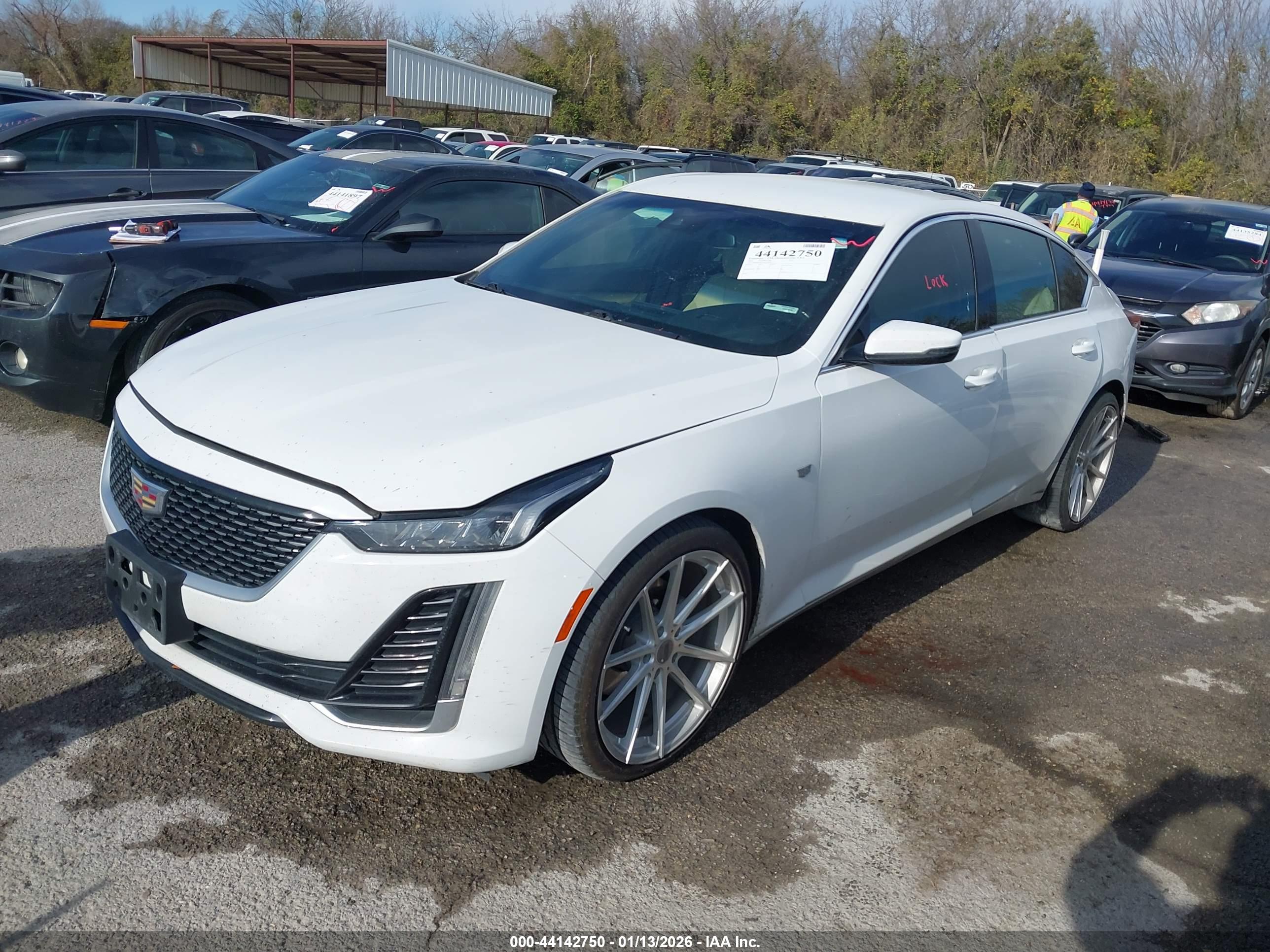 CADILLAC CT5 image 2