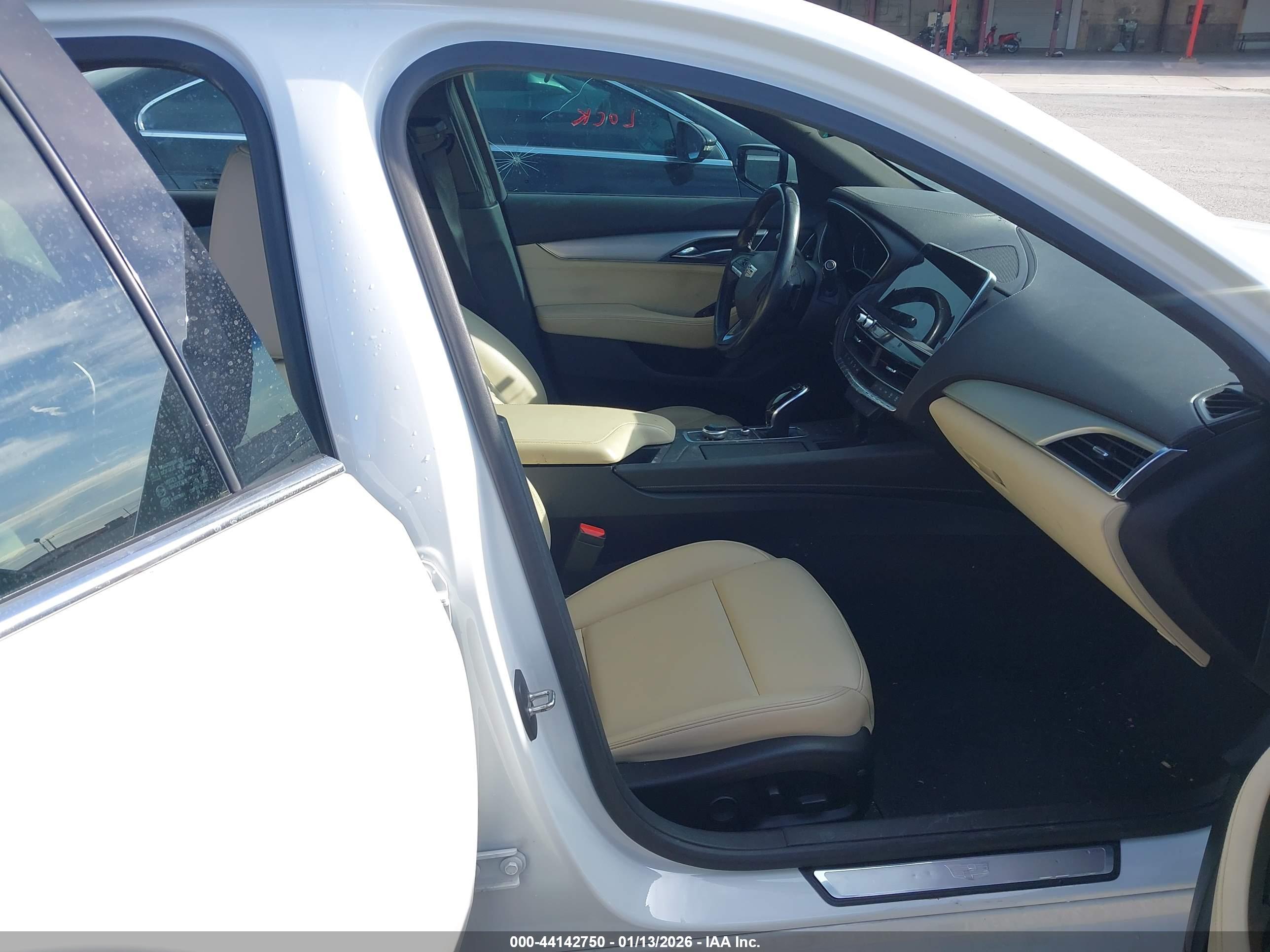 CADILLAC CT5 image 5