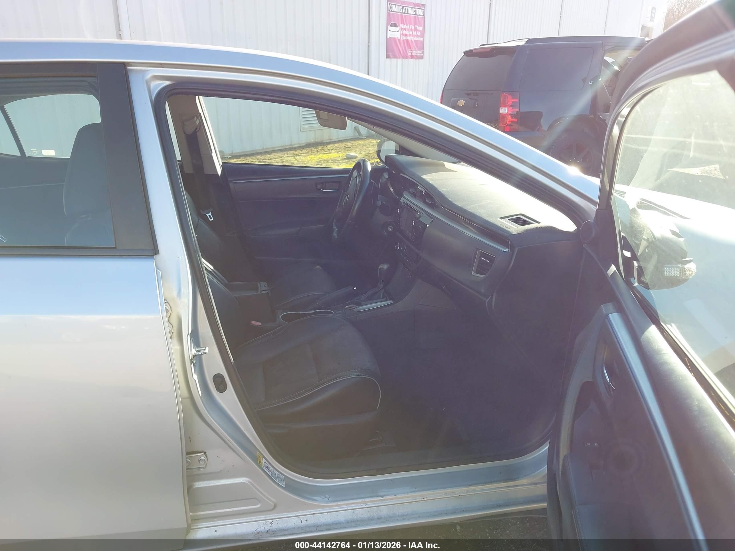 TOYOTA COROLLA image 5