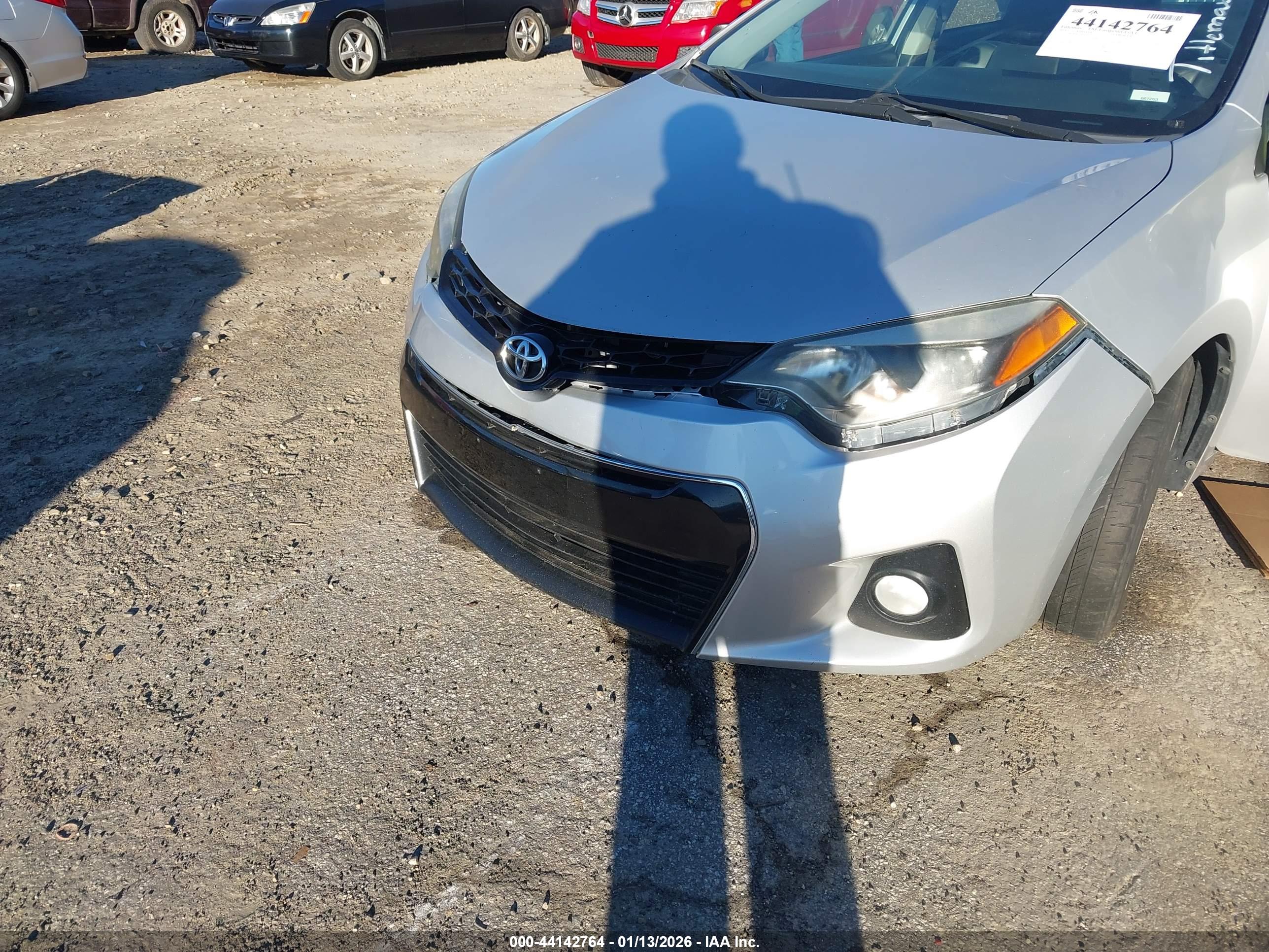TOYOTA COROLLA image 6