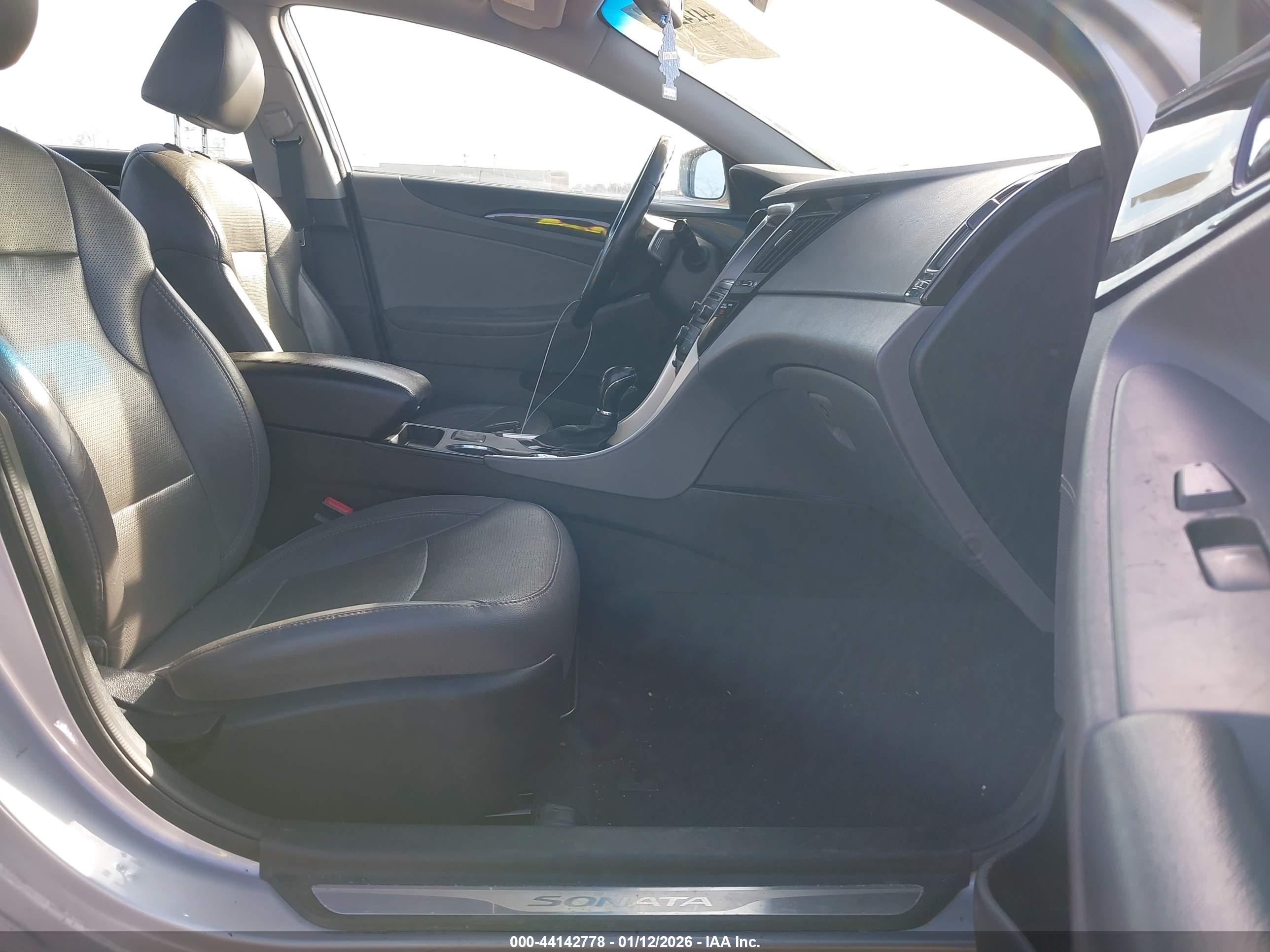 HYUNDAI SONATA image 5