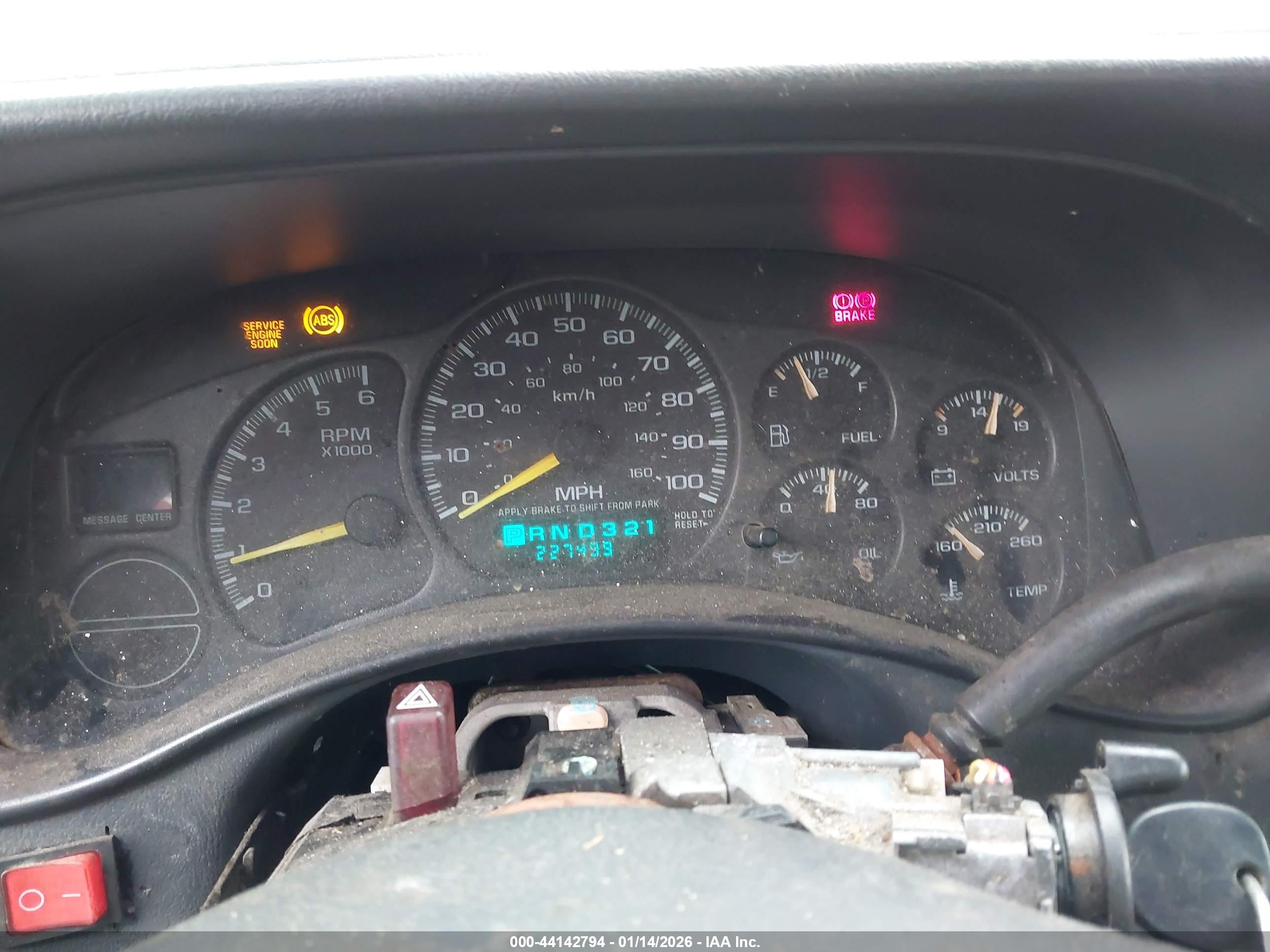 CHEVROLET SILVERADO image 7