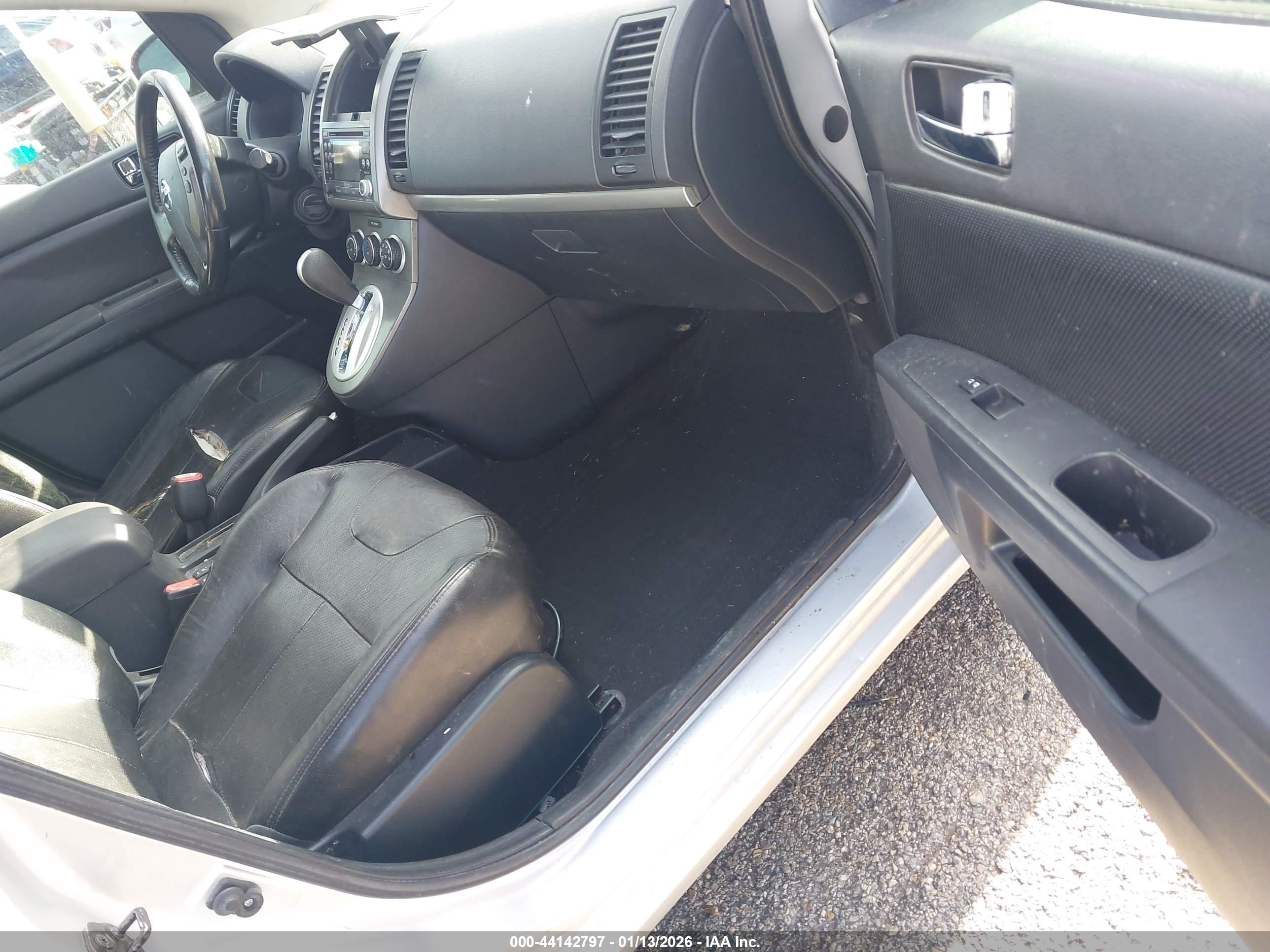 NISSAN SENTRA image 5