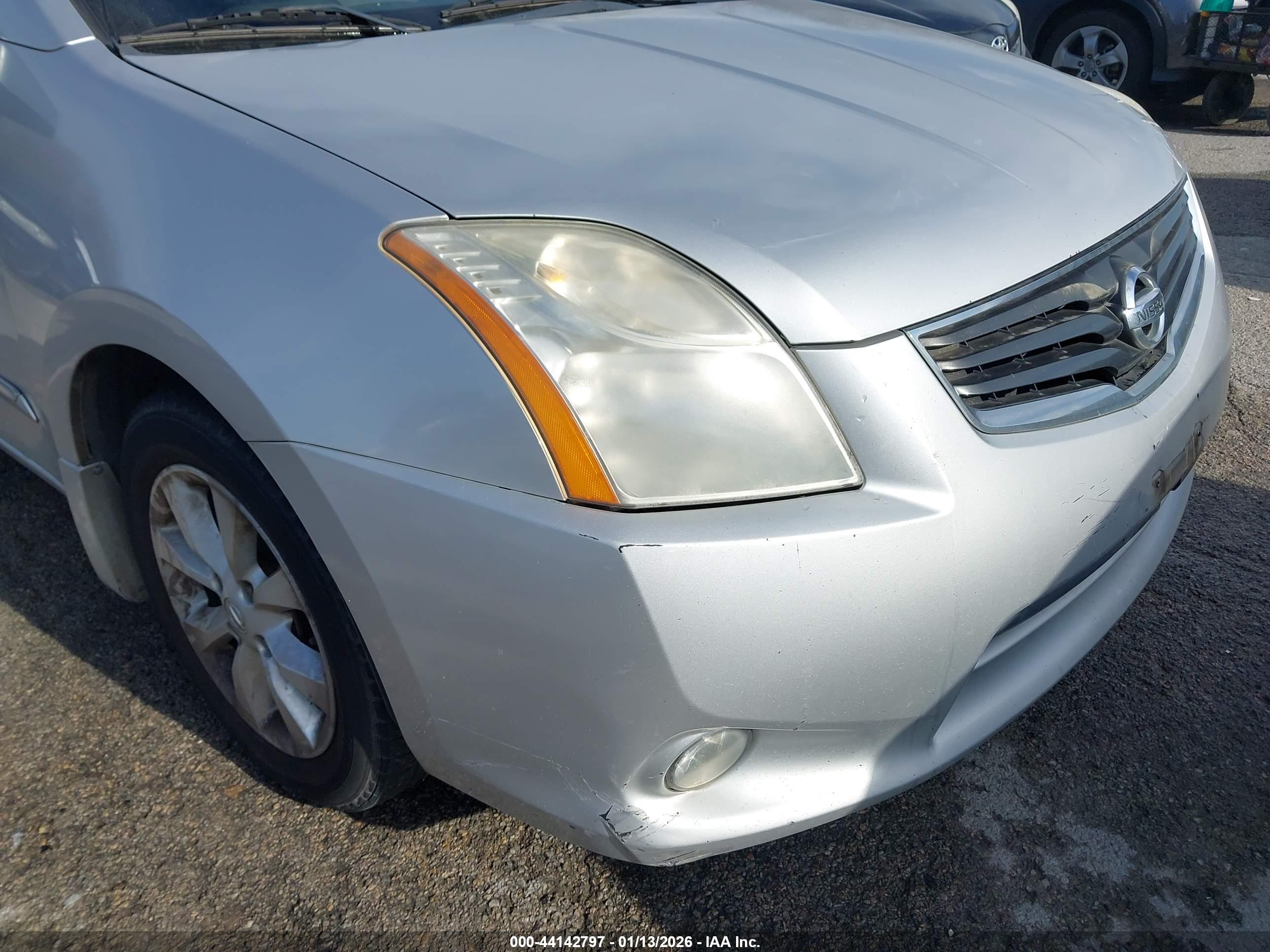 NISSAN SENTRA image 6