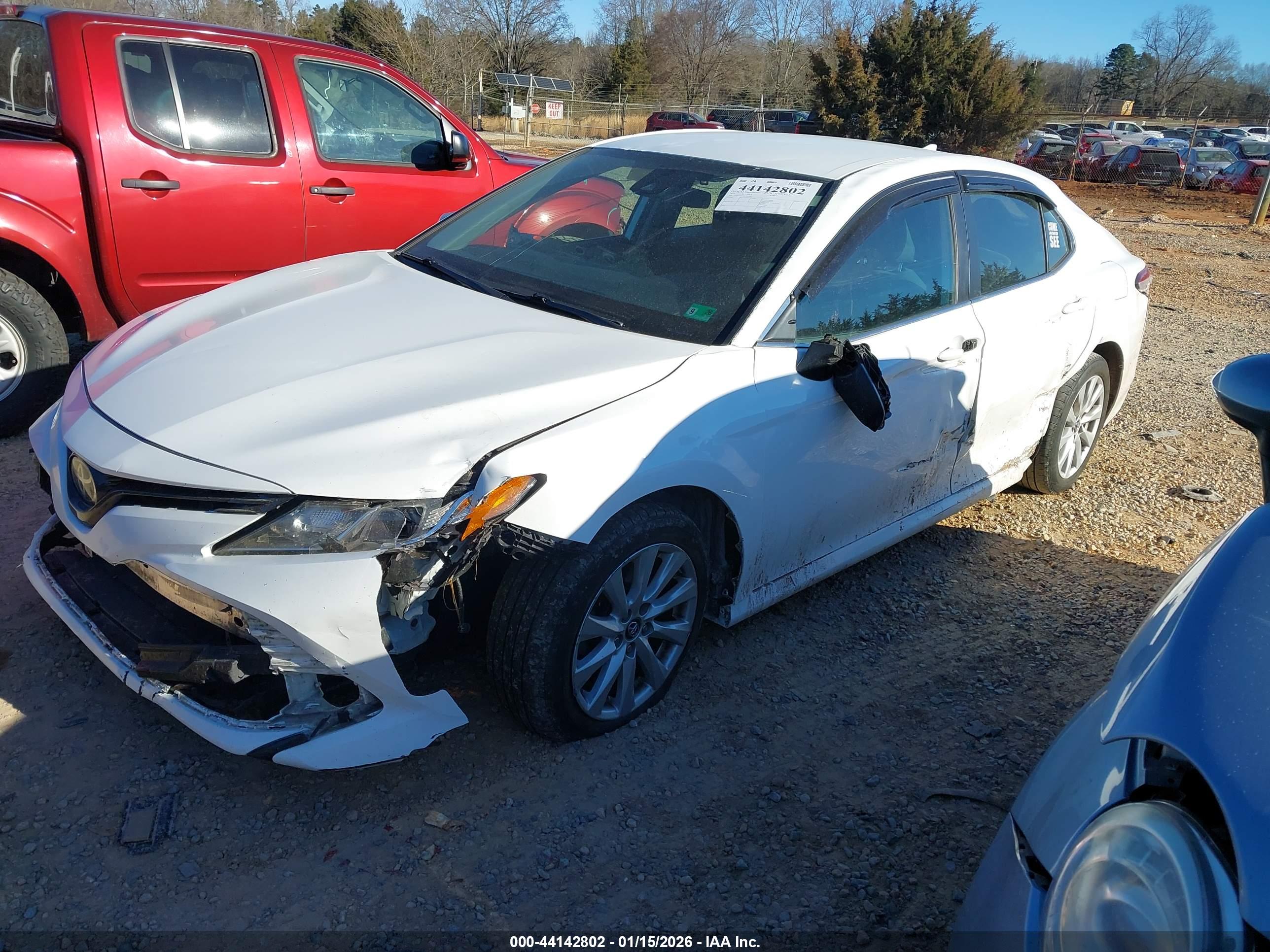 TOYOTA CAMRY image 2