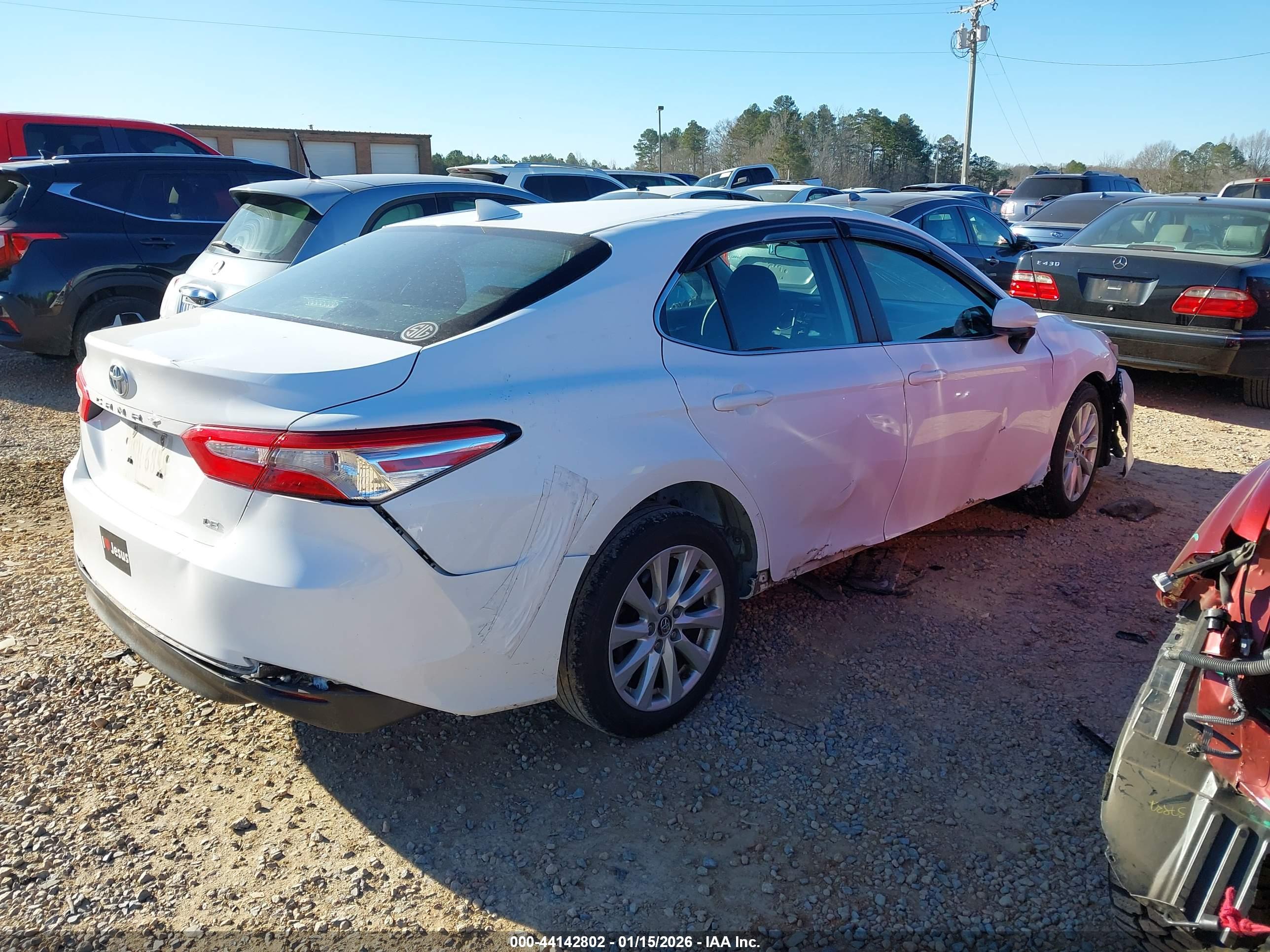 TOYOTA CAMRY image 4