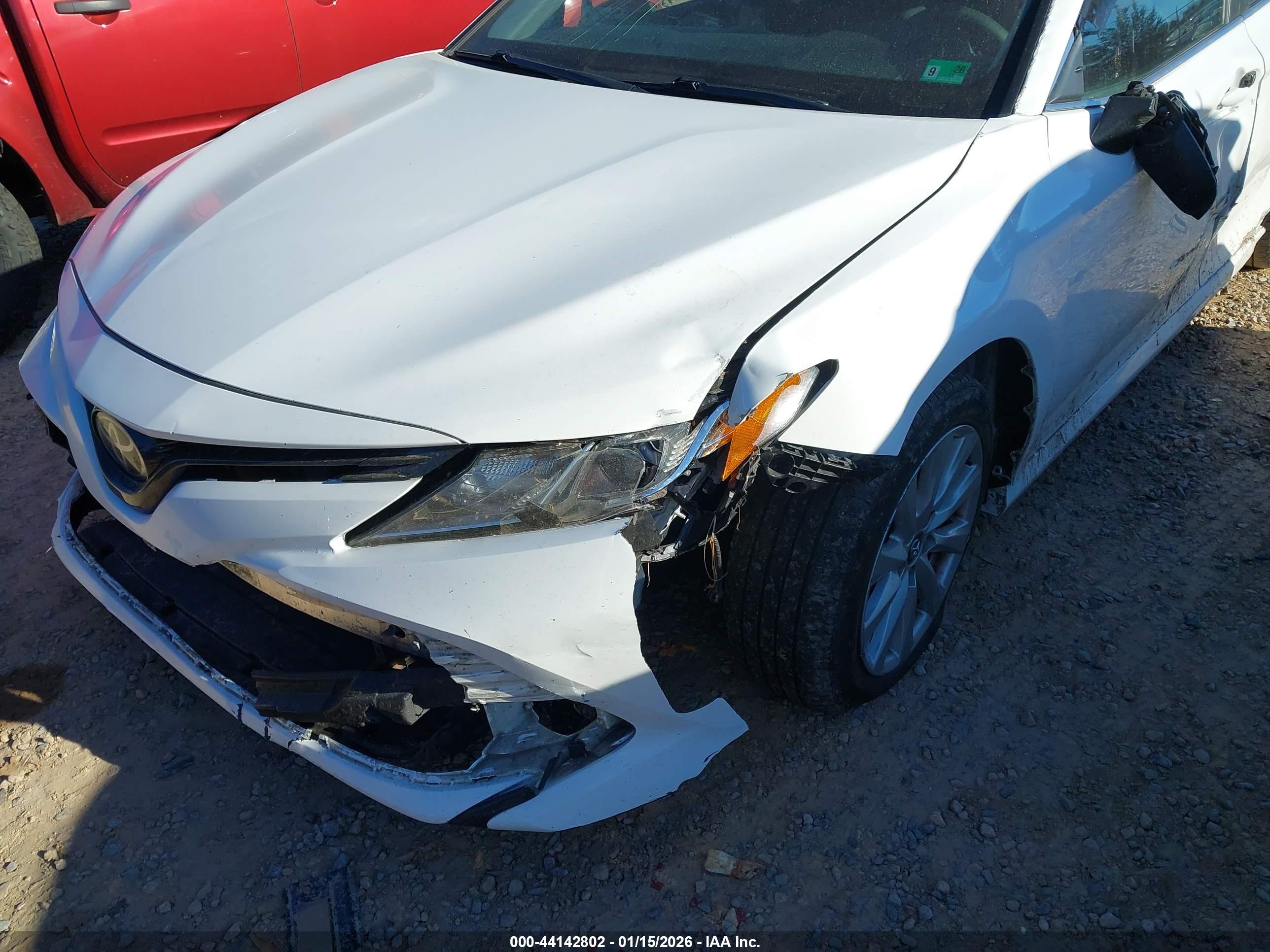 TOYOTA CAMRY image 6