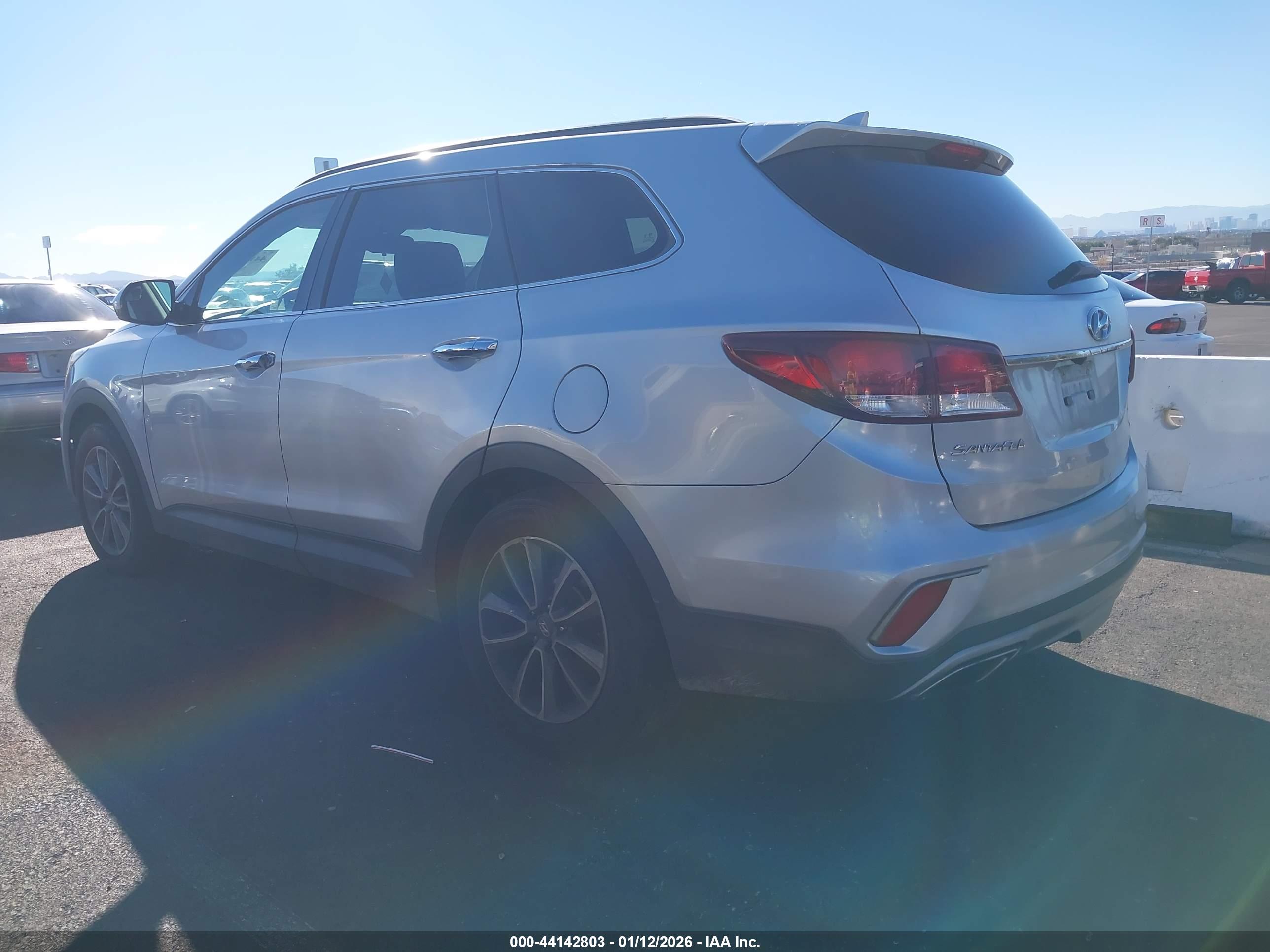 HYUNDAI SANTA image 3
