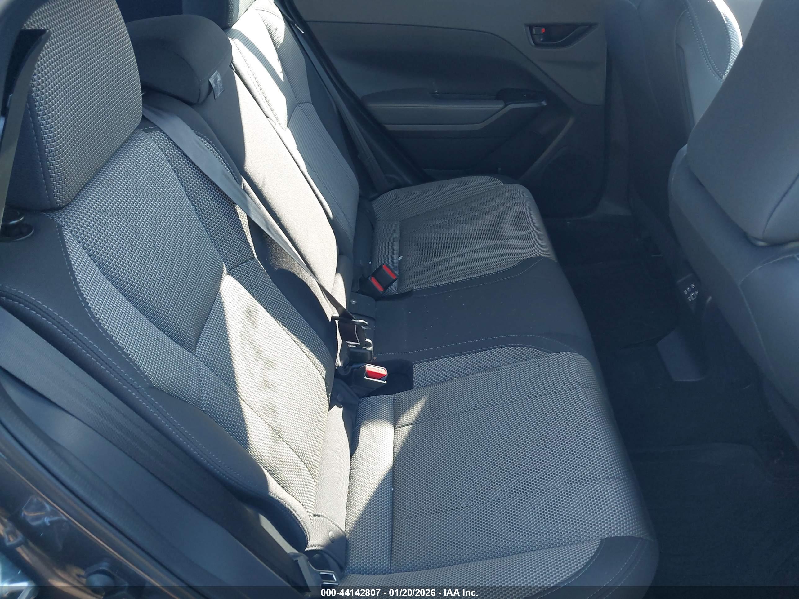 SUBARU CROSSTREK image 8