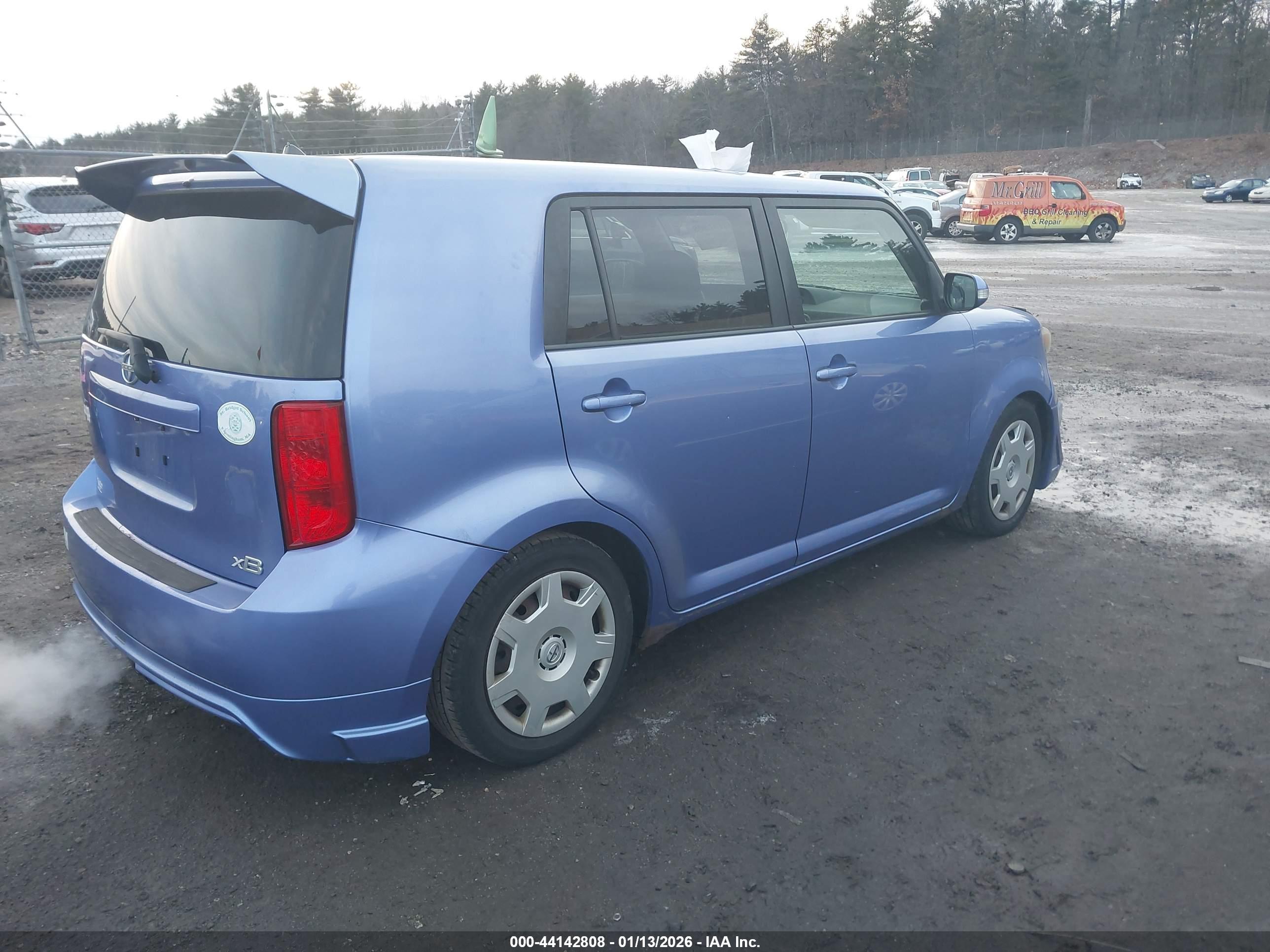 SCION XB image 4