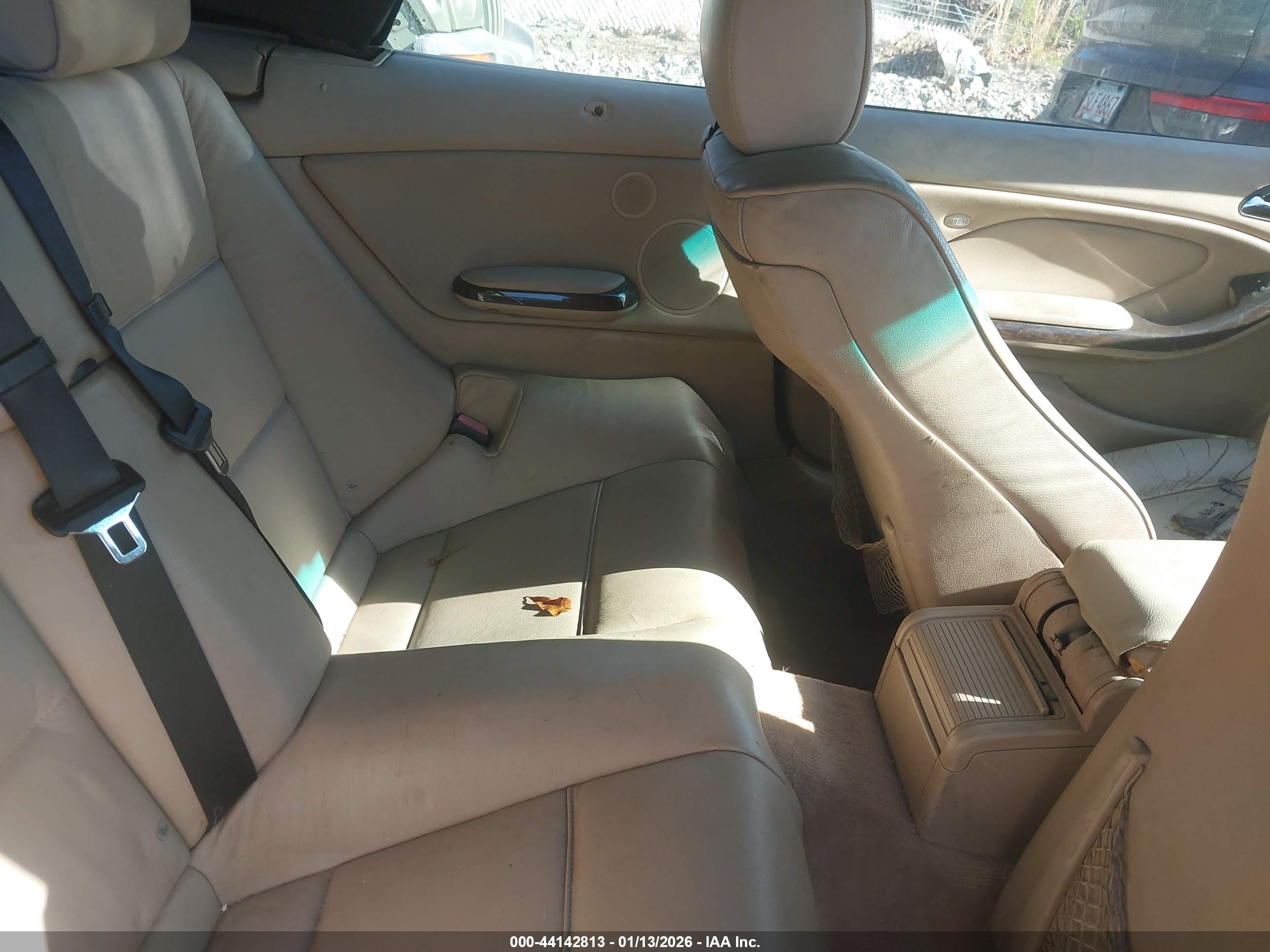 BMW 325CI image 8