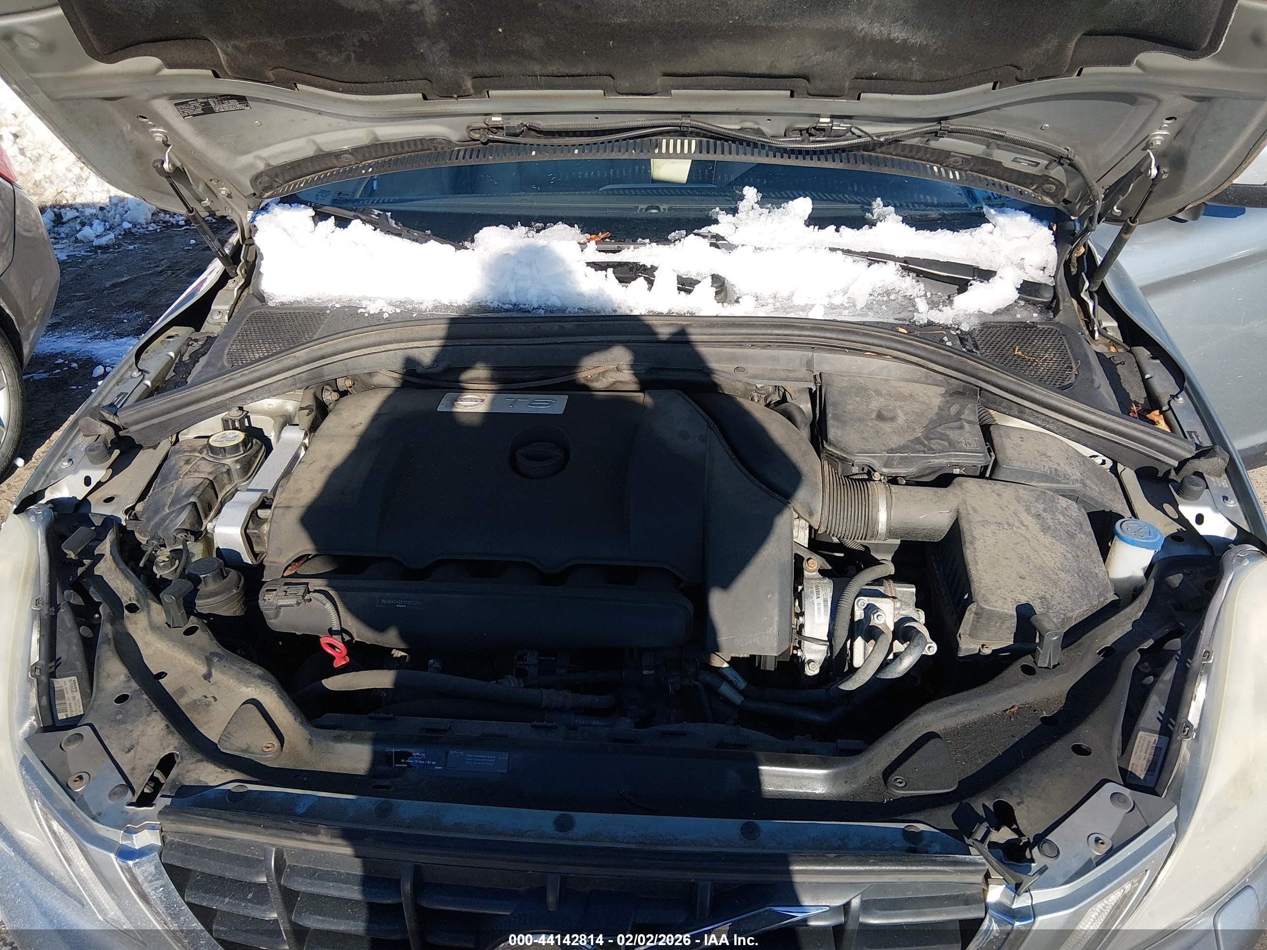VOLVO XC60 image 10