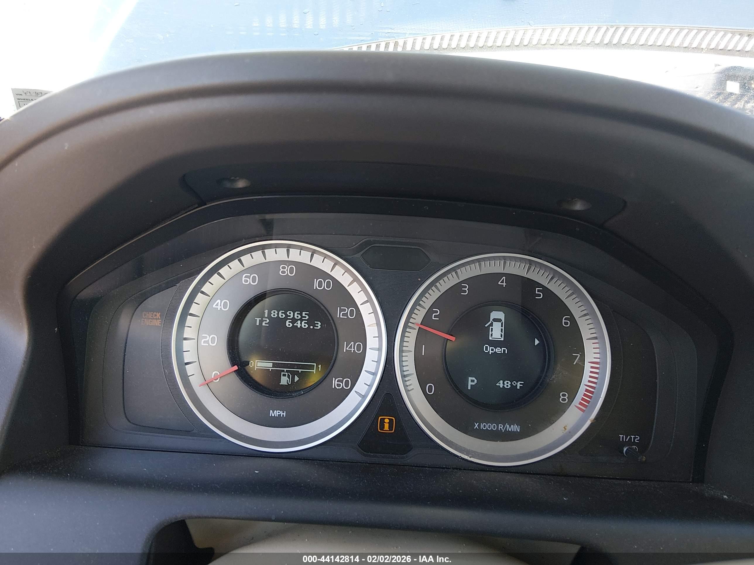 VOLVO XC60 image 7