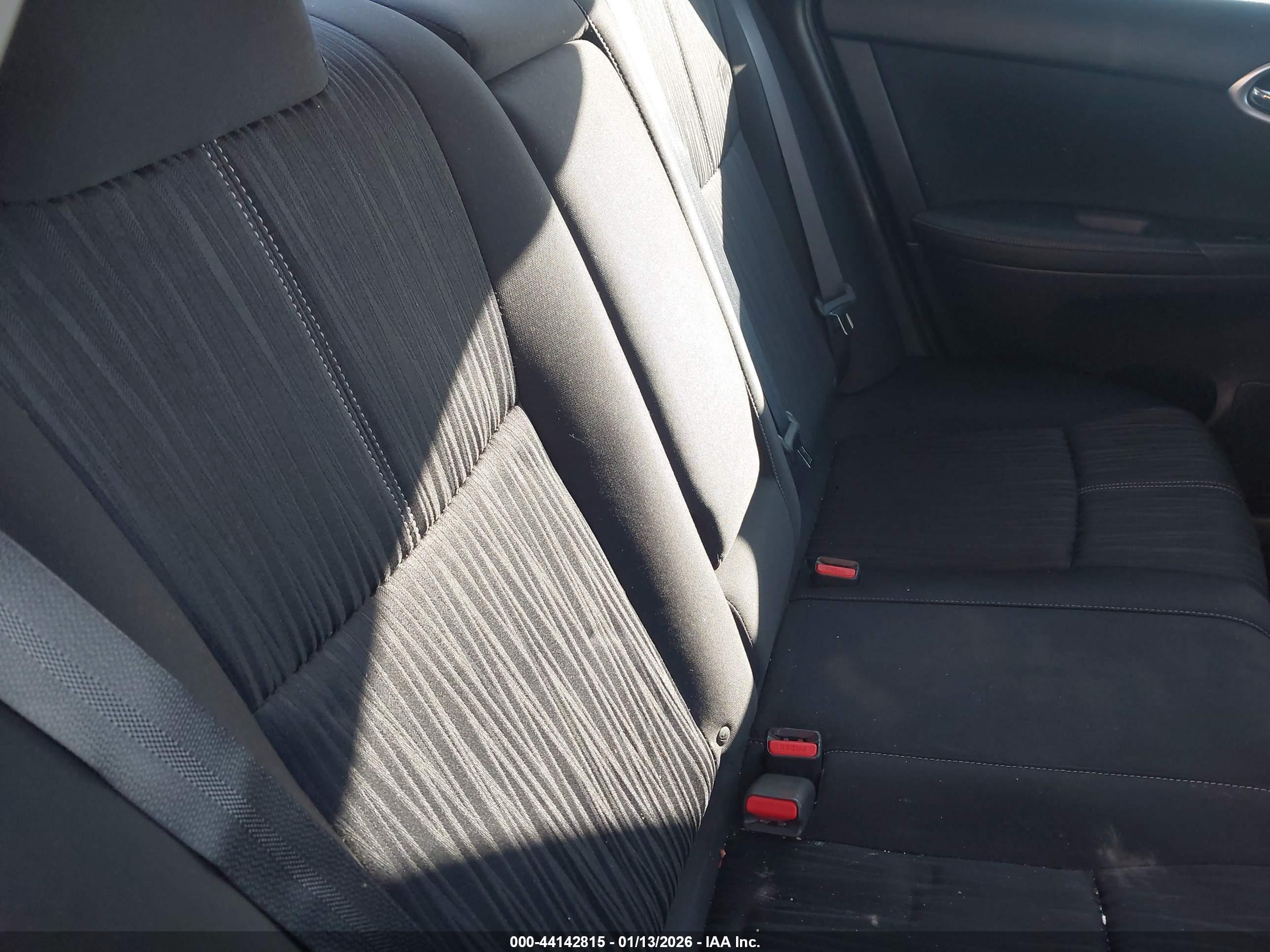NISSAN SENTRA image 8