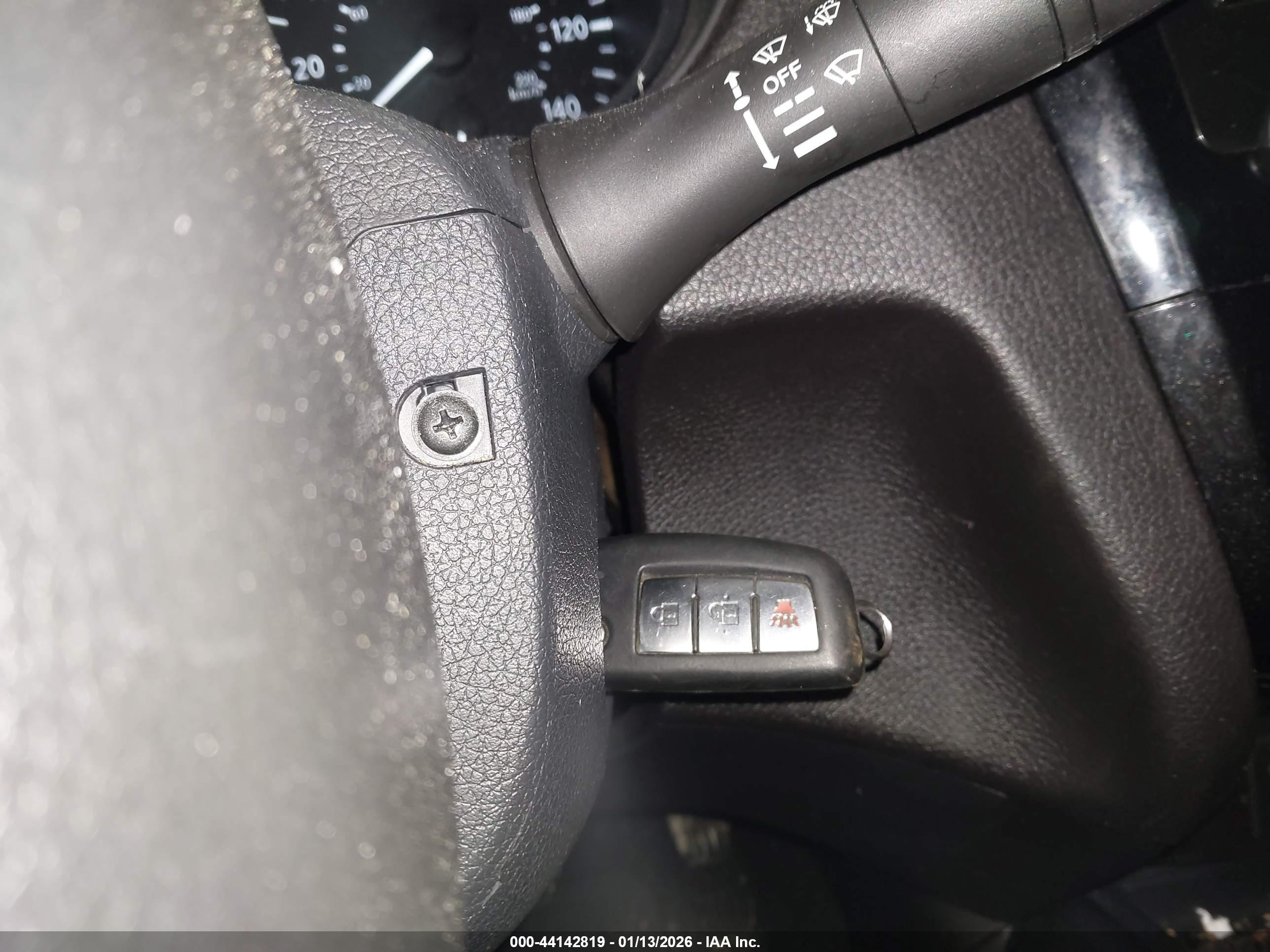 NISSAN ROGUE image 11