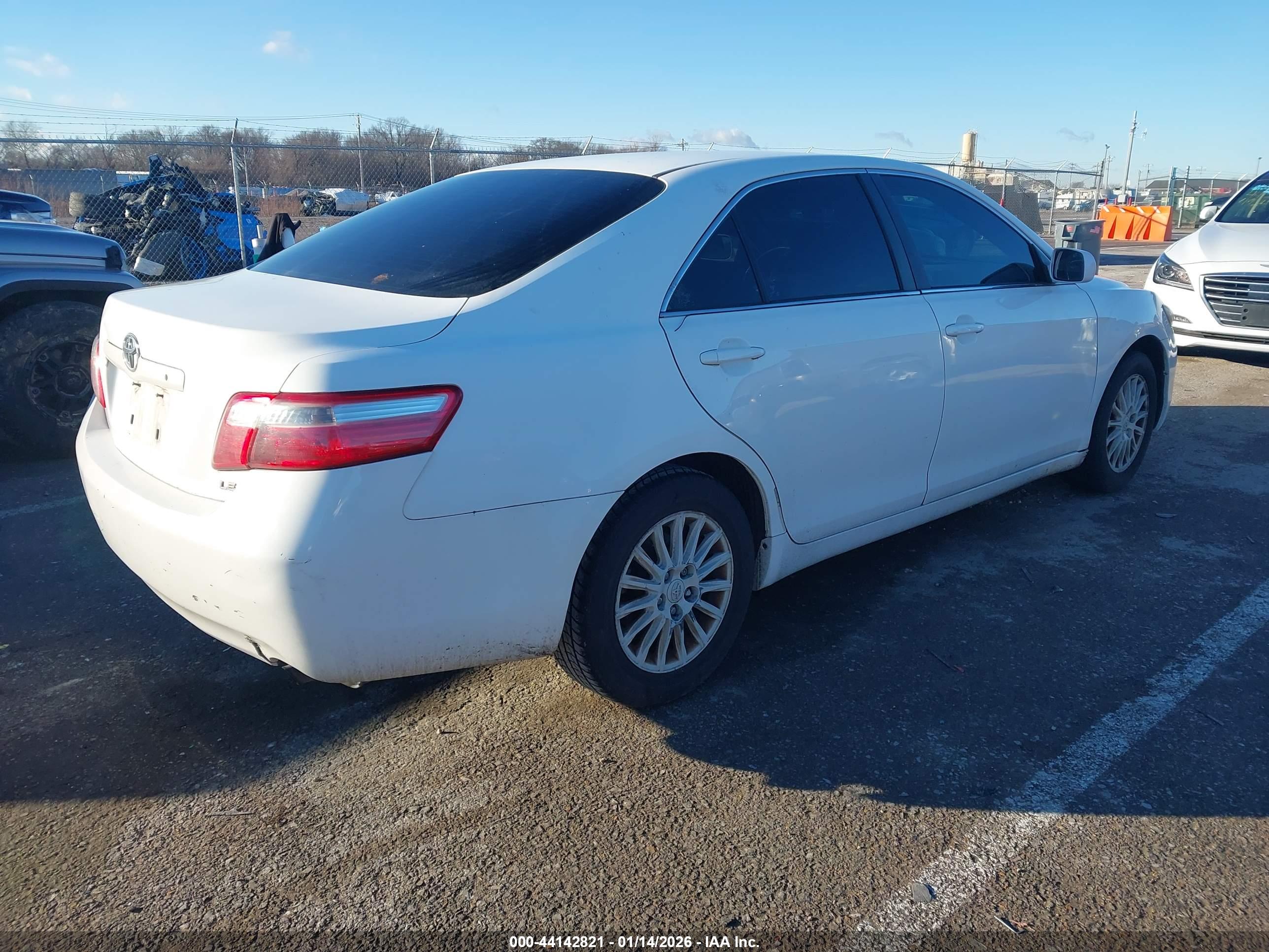 TOYOTA CAMRY image 4