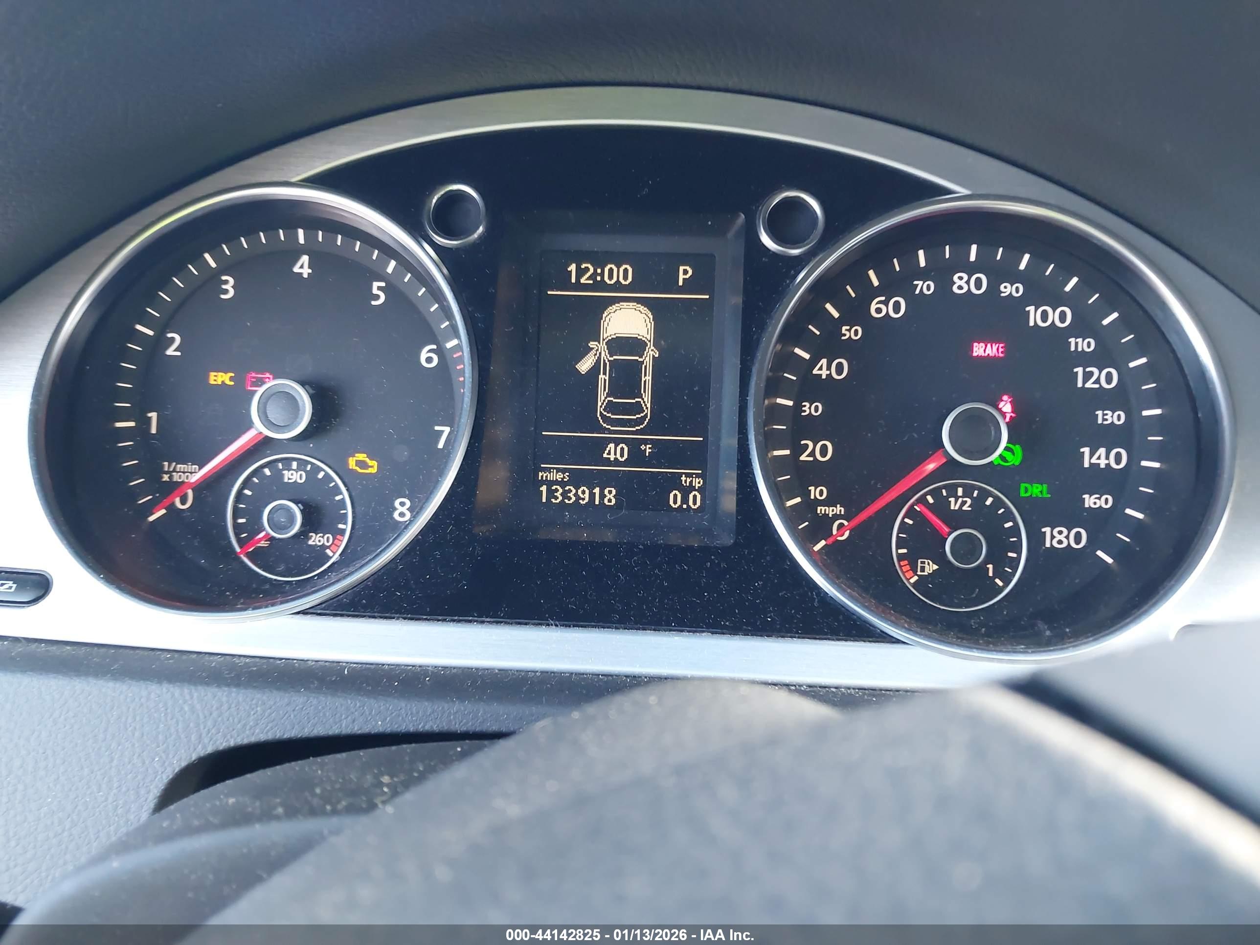VOLKSWAGEN CC image 7