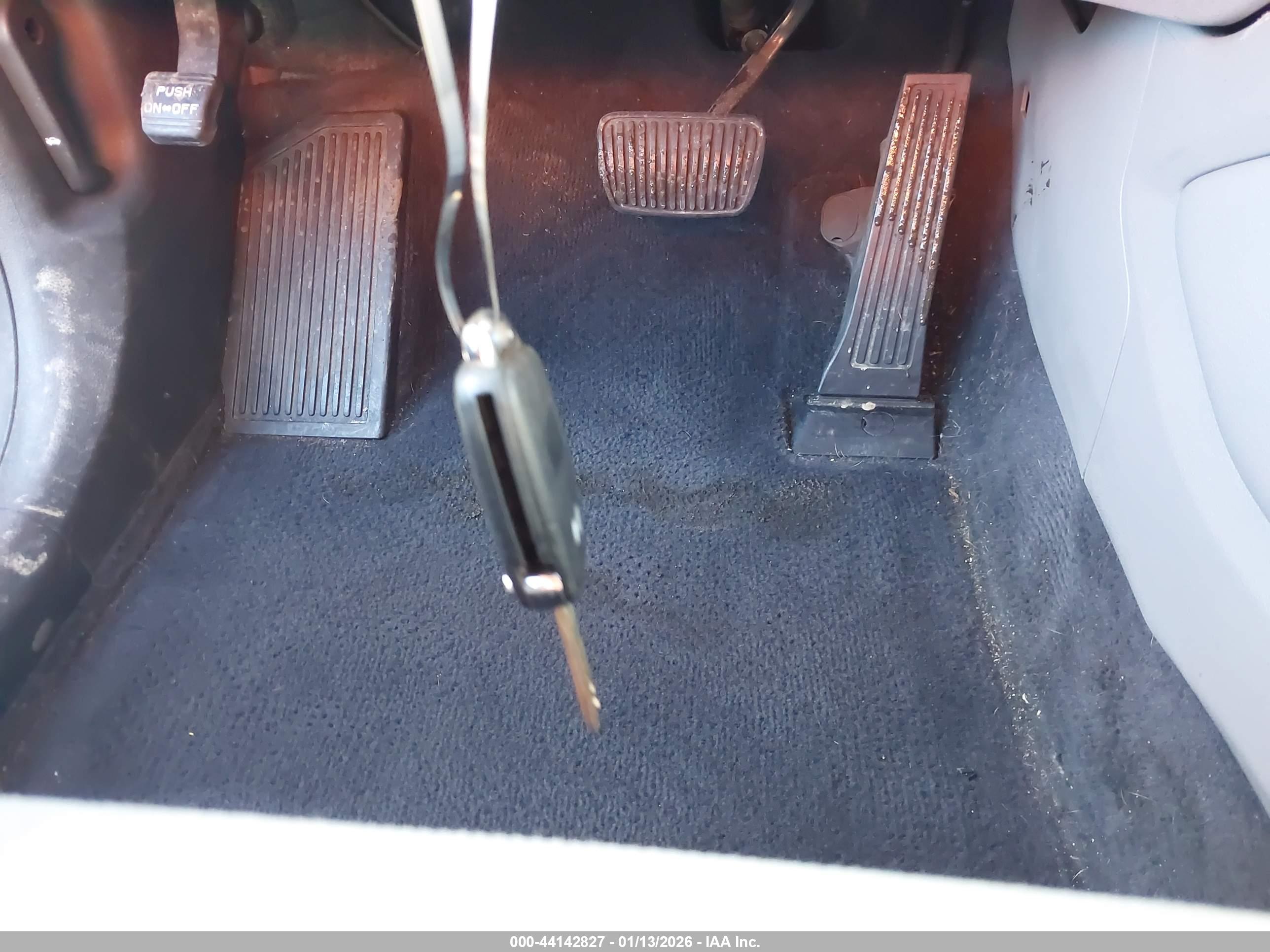 HYUNDAI TUCSON image 11