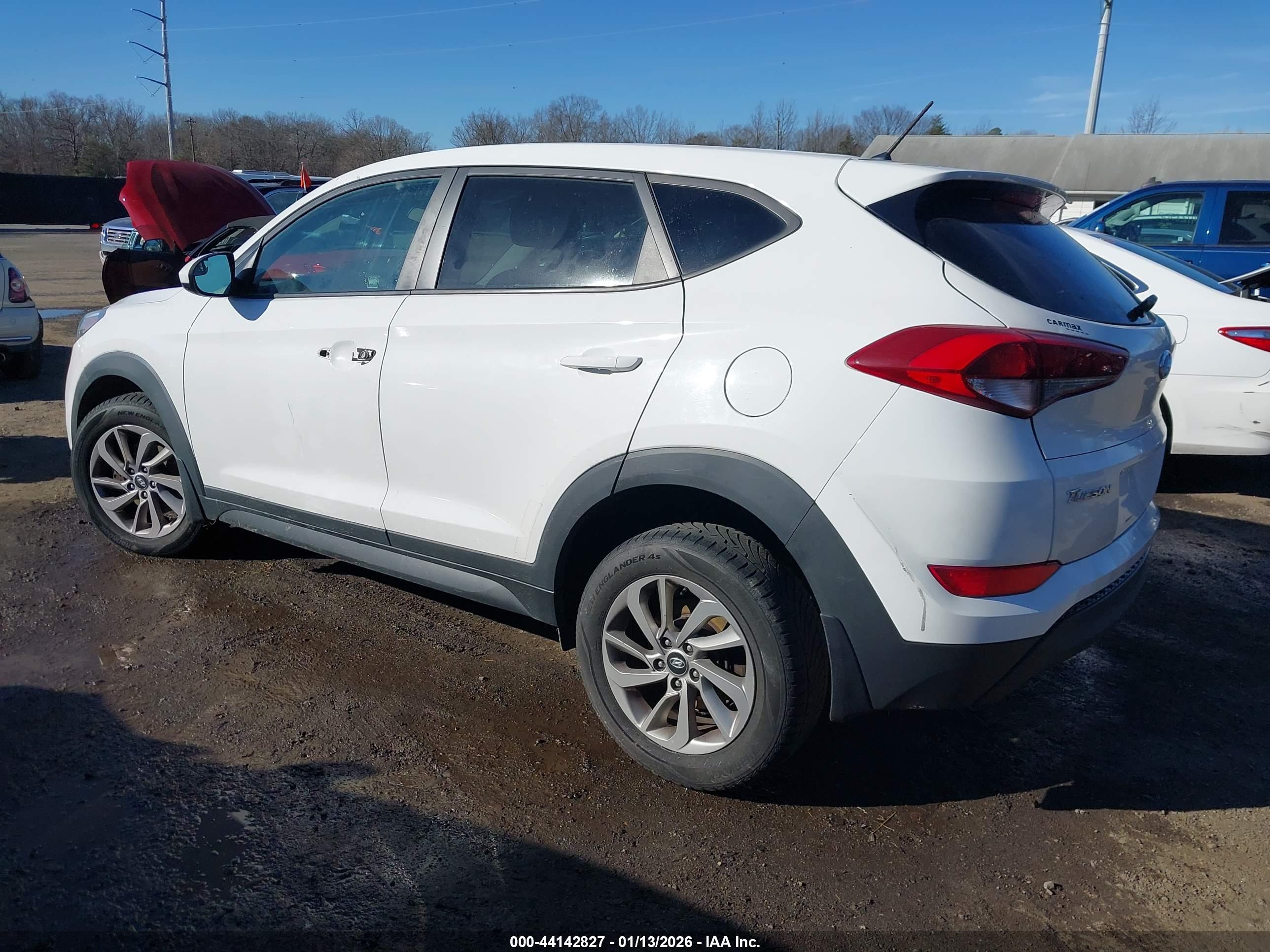 HYUNDAI TUCSON image 3