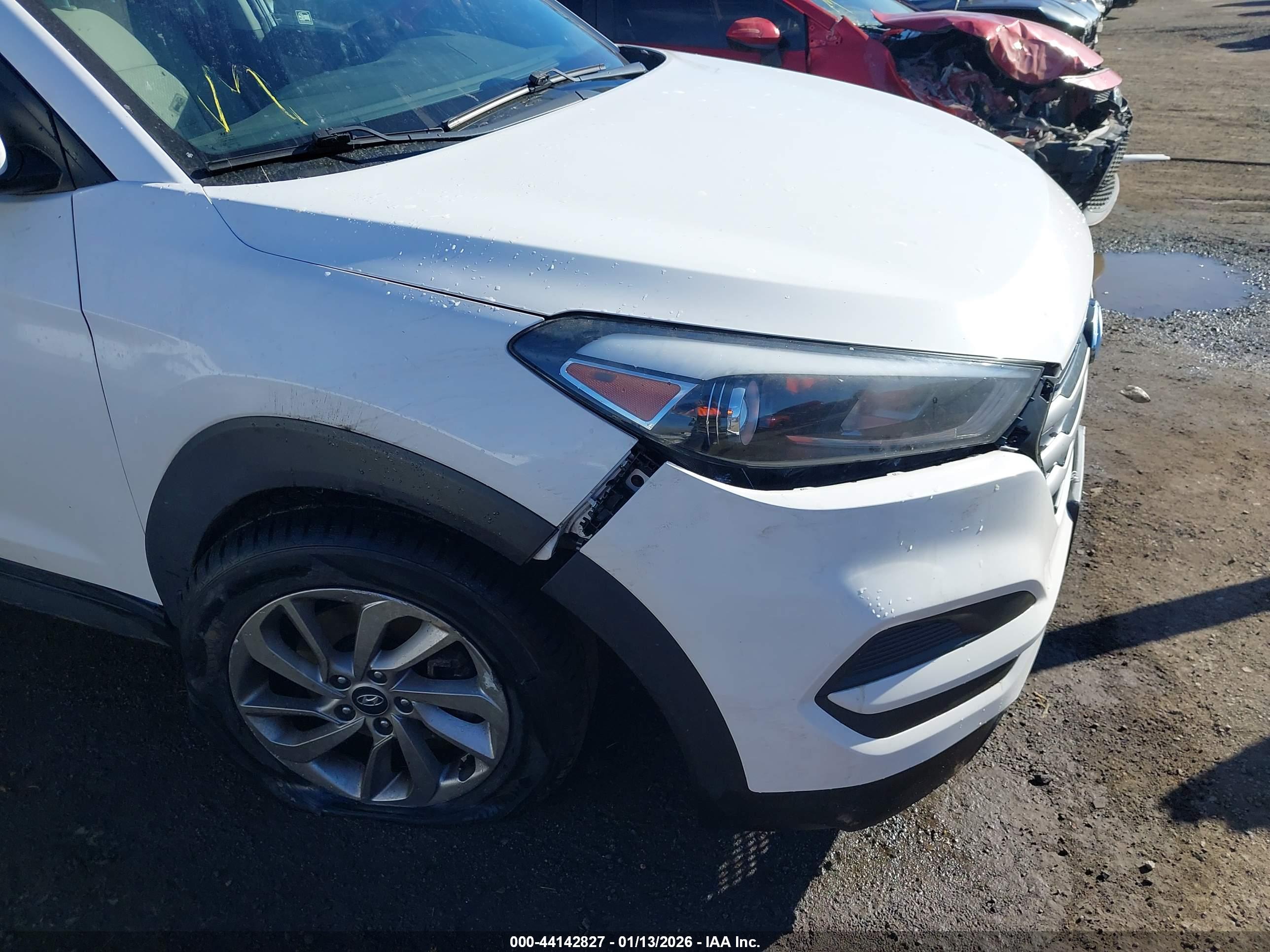 HYUNDAI TUCSON image 6