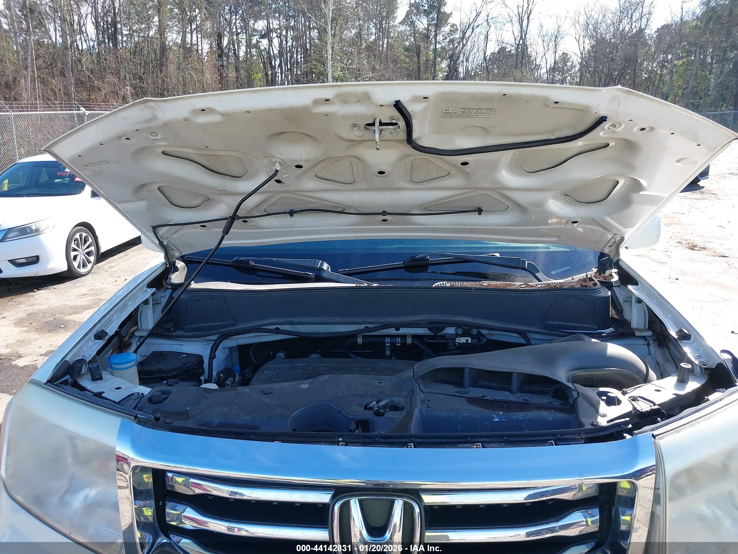 HONDA PILOT image 10