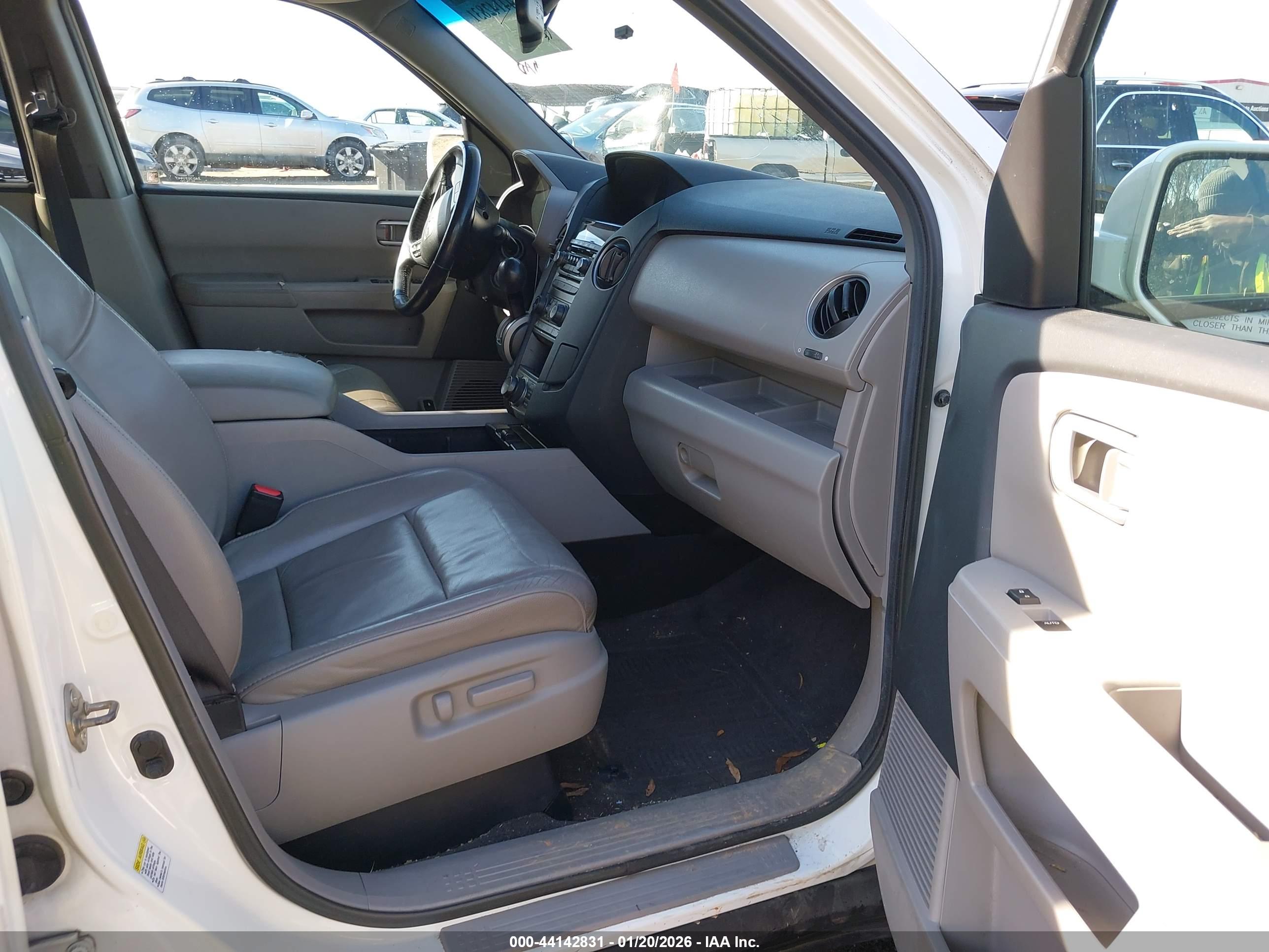 HONDA PILOT image 5
