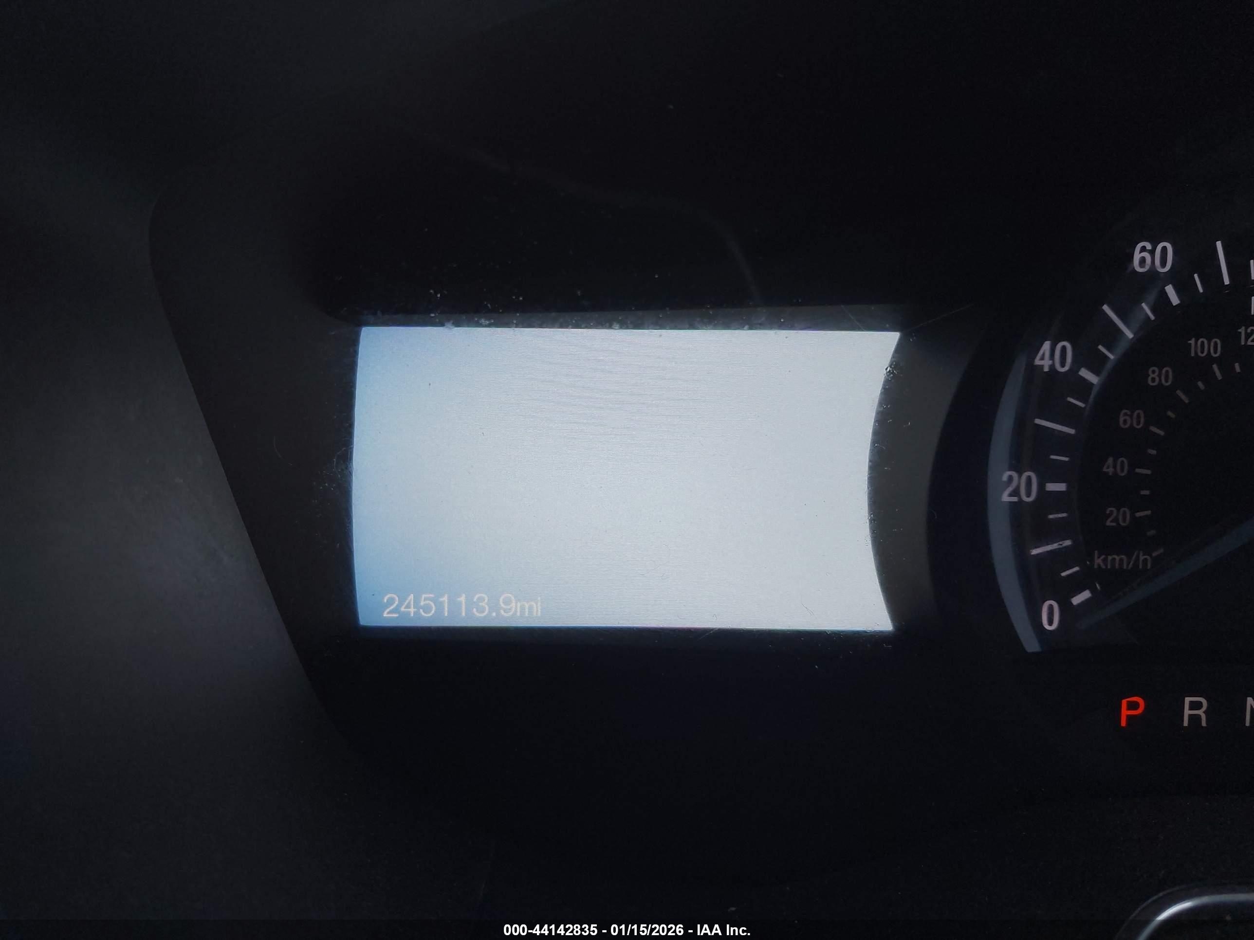 FORD FUSION image 7