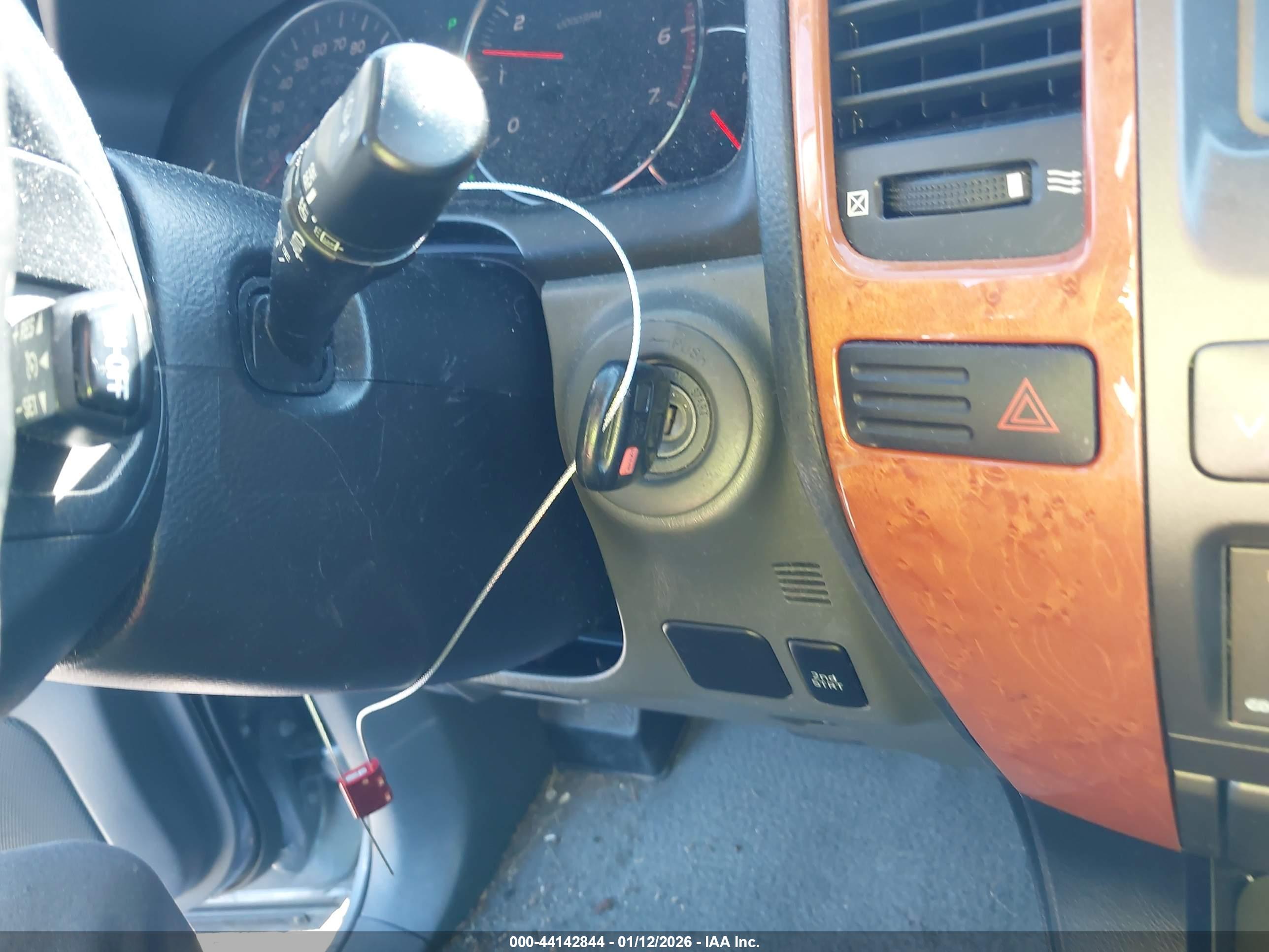 LEXUS GX image 11