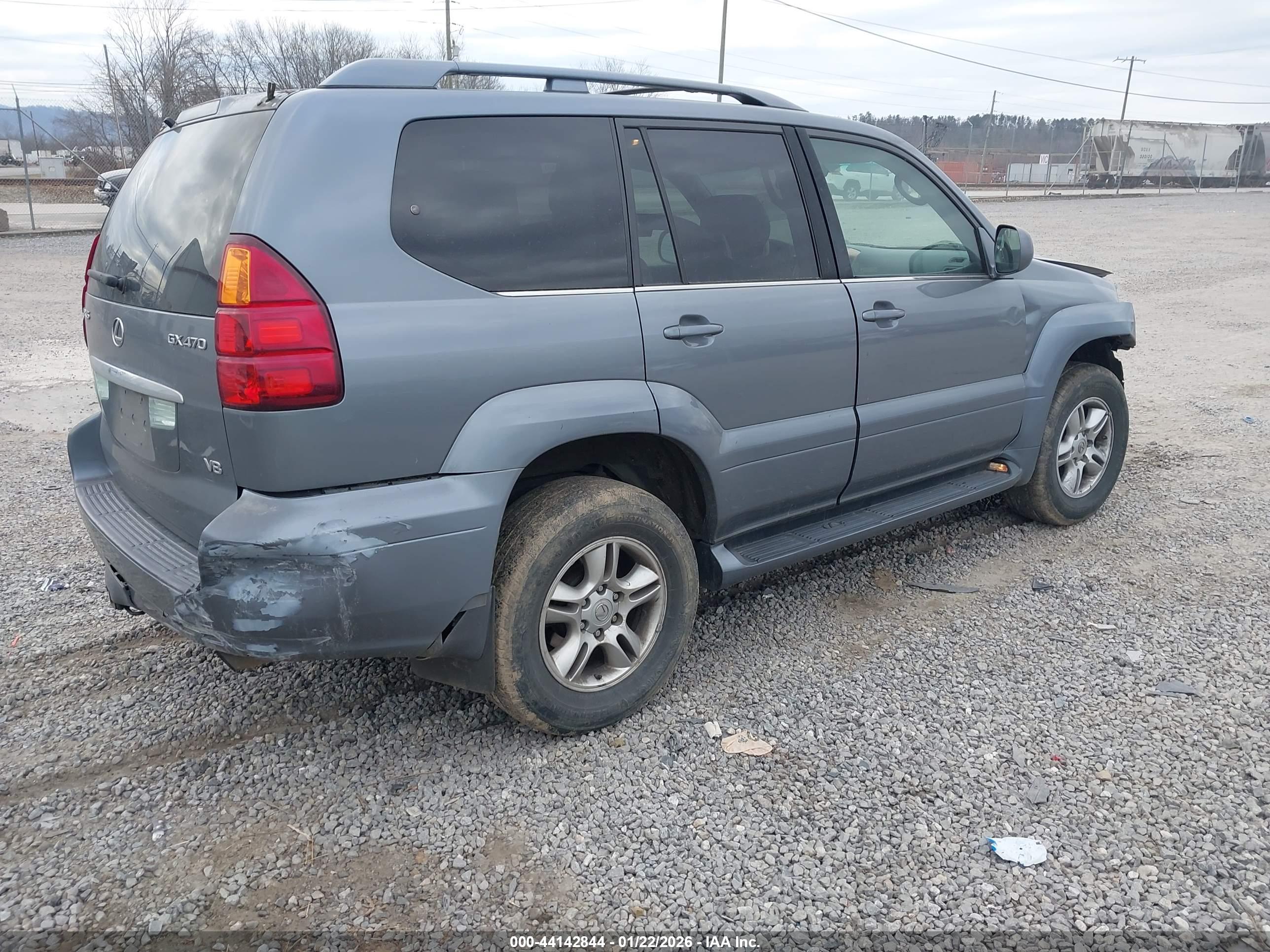 LEXUS GX image 4